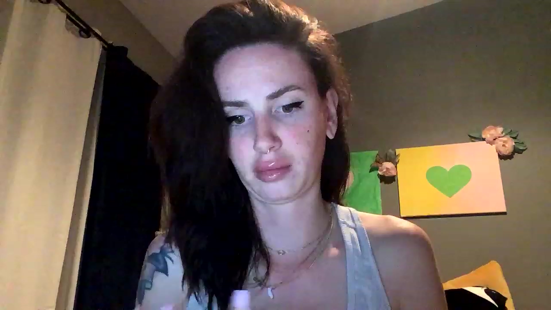 Gallery image thumbnail from Sarah_autumns's myfreecams stream on, 06/23/2023, 05:08 image 6 of 20