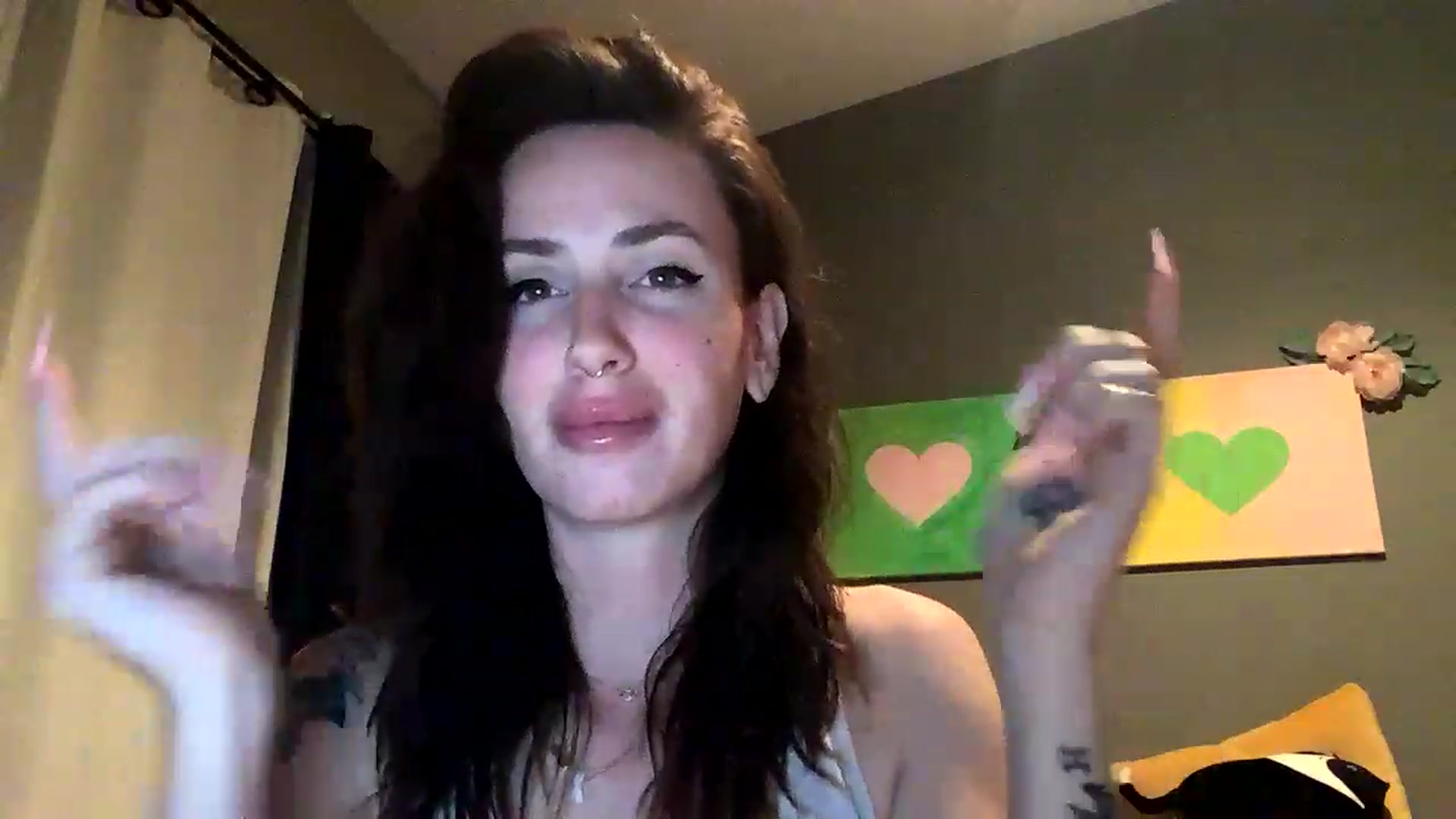Gallery image thumbnail from Sarah_autumns's myfreecams stream on, 06/23/2023, 05:08 image 11 of 20