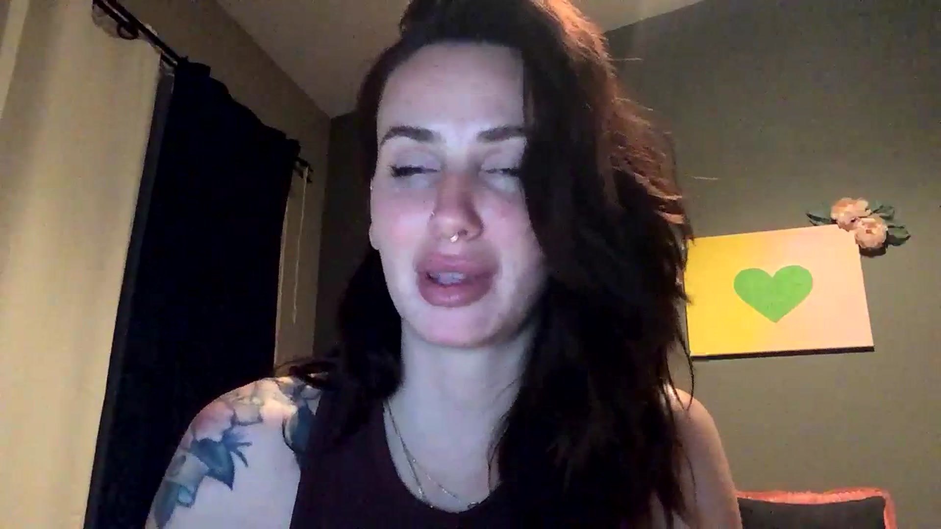 Gallery image thumbnail from Sarah_autumns's myfreecams stream on, 06/30/2023, 10:04 image 20 of 20