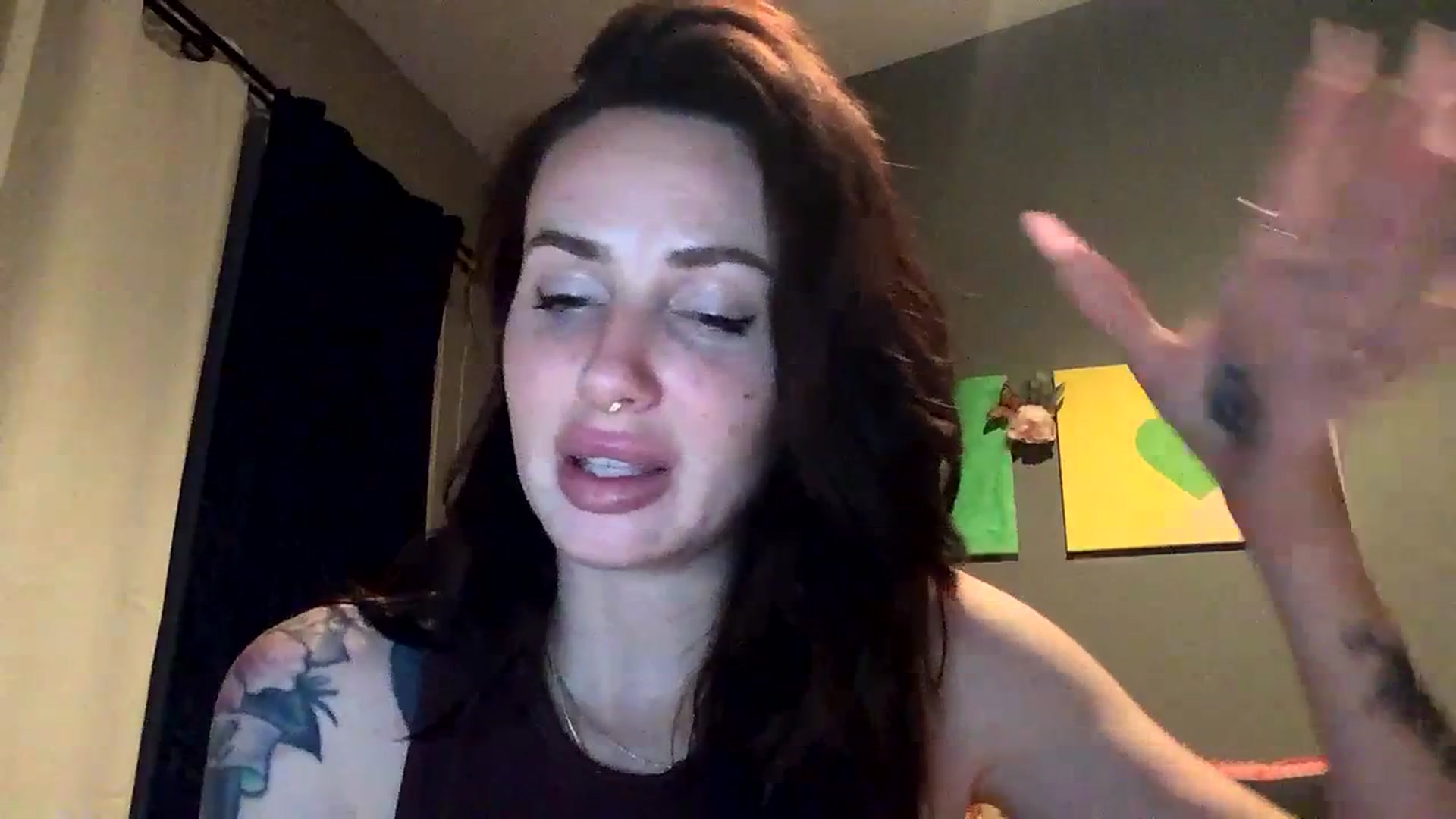 Gallery image thumbnail from Sarah_autumns's myfreecams stream on, 06/30/2023, 10:04 image 19 of 20