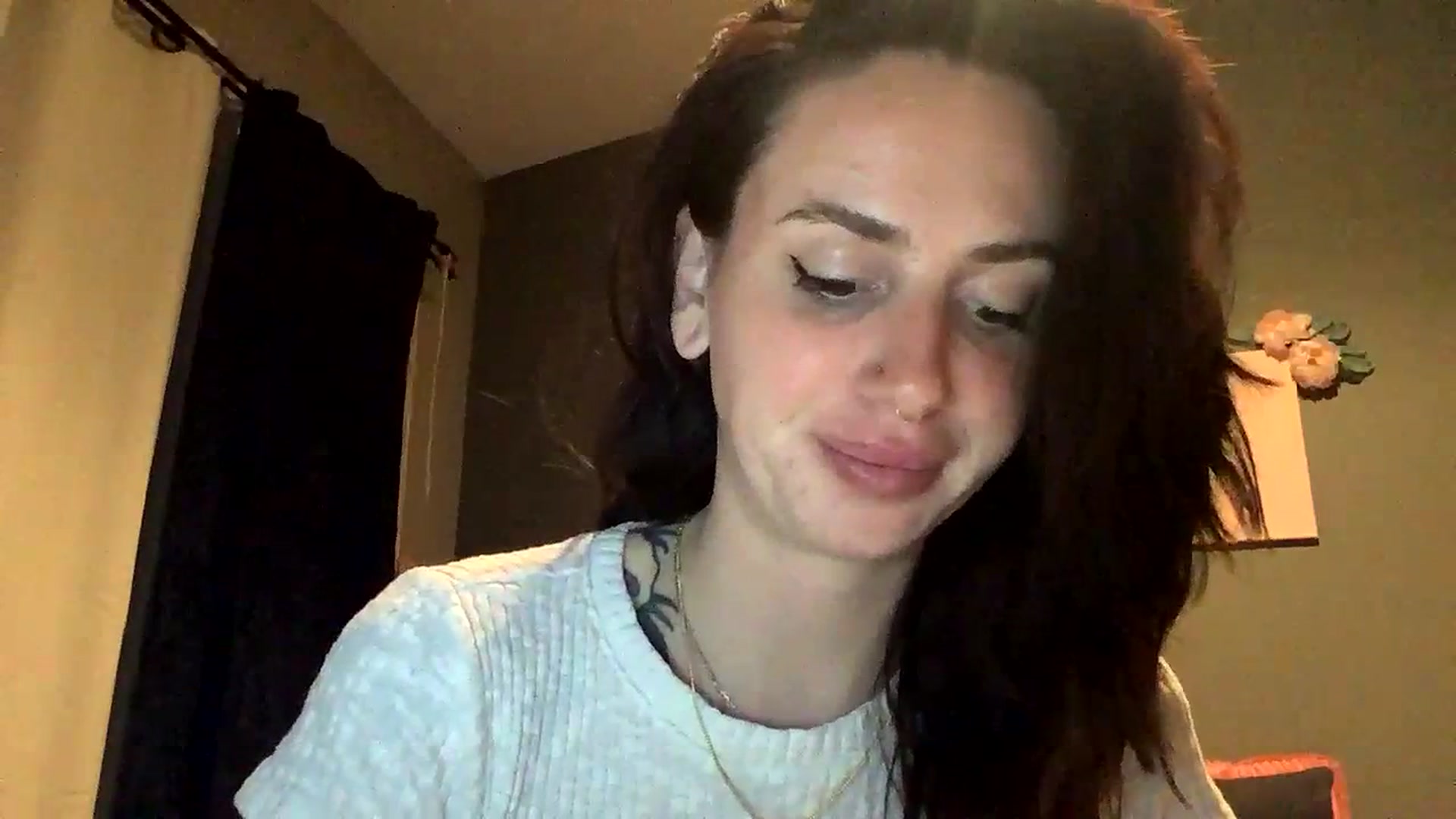 Gallery image thumbnail from Sarah_autumns's myfreecams stream on, 06/30/2023, 10:04 image 7 of 20