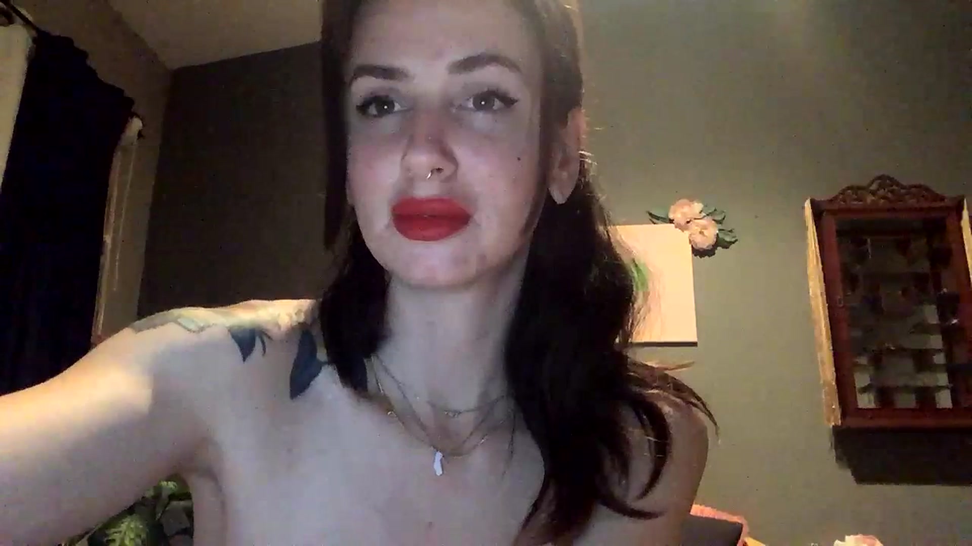 Gallery image thumbnail from Sarah_autumns's myfreecams stream on, 07/05/2023, 06:14 image 13 of 20