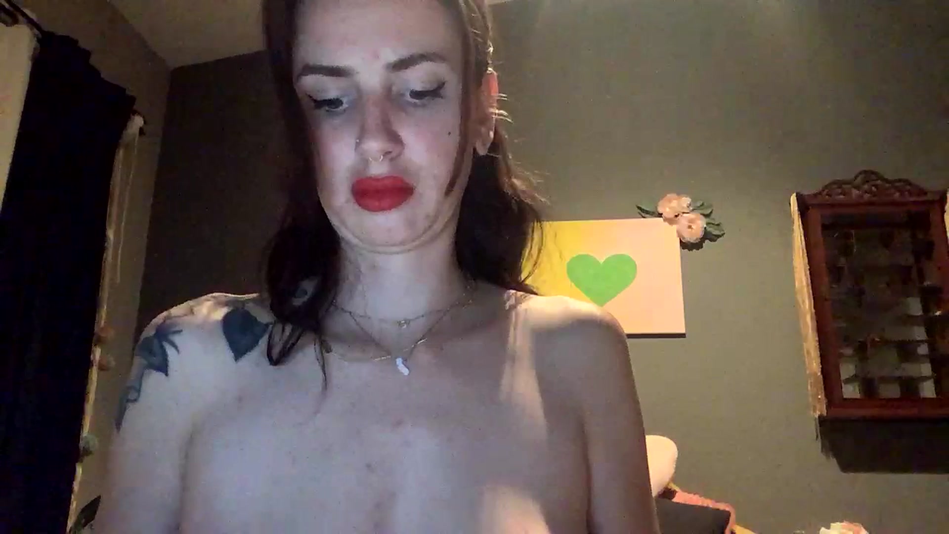 Gallery image thumbnail from Sarah_autumns's myfreecams stream on, 07/05/2023, 06:14 image 10 of 20