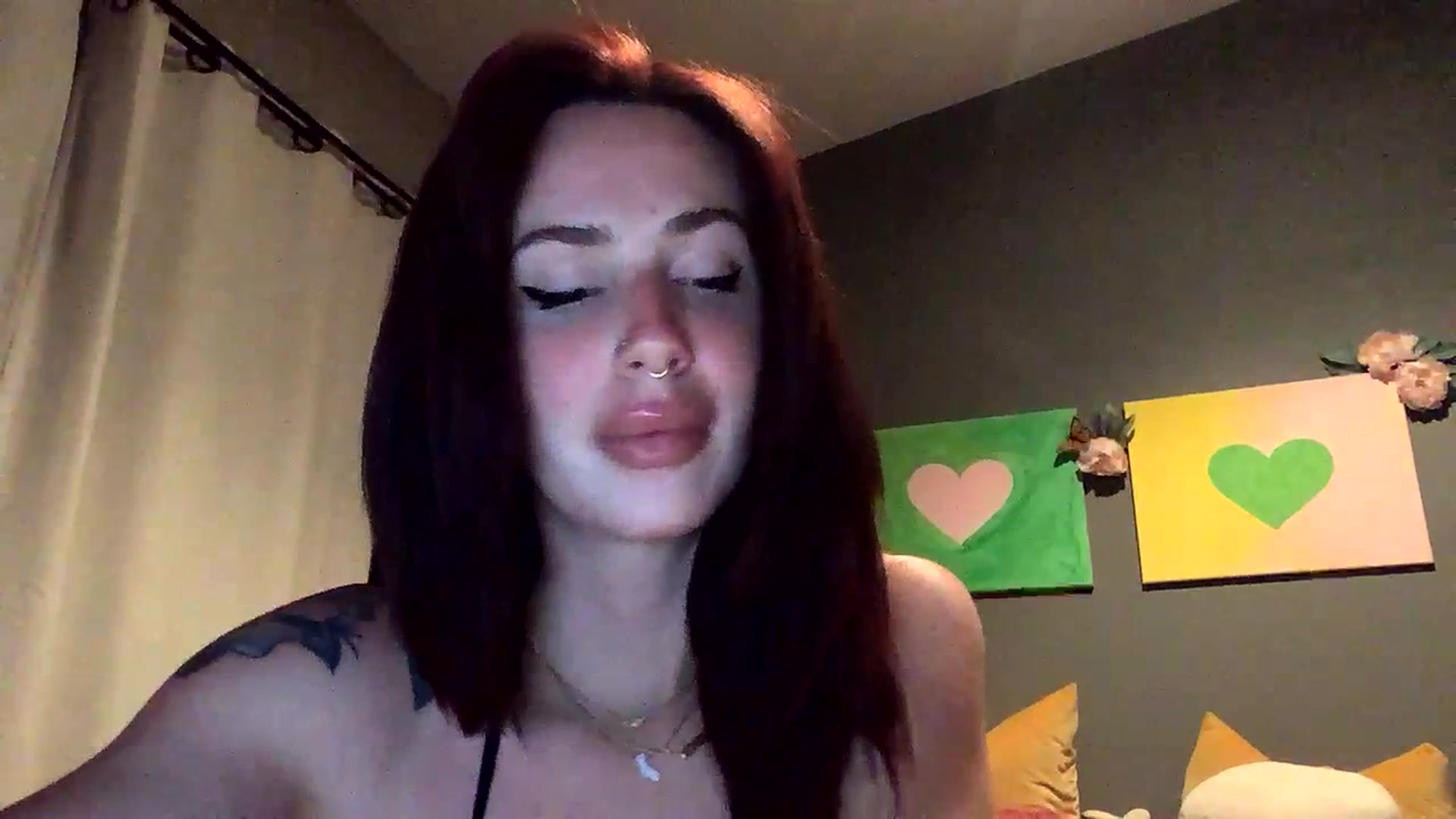 Gallery image thumbnail from Sarah_autumns's myfreecams stream on, 07/07/2023, 06:53 image 2 of 20