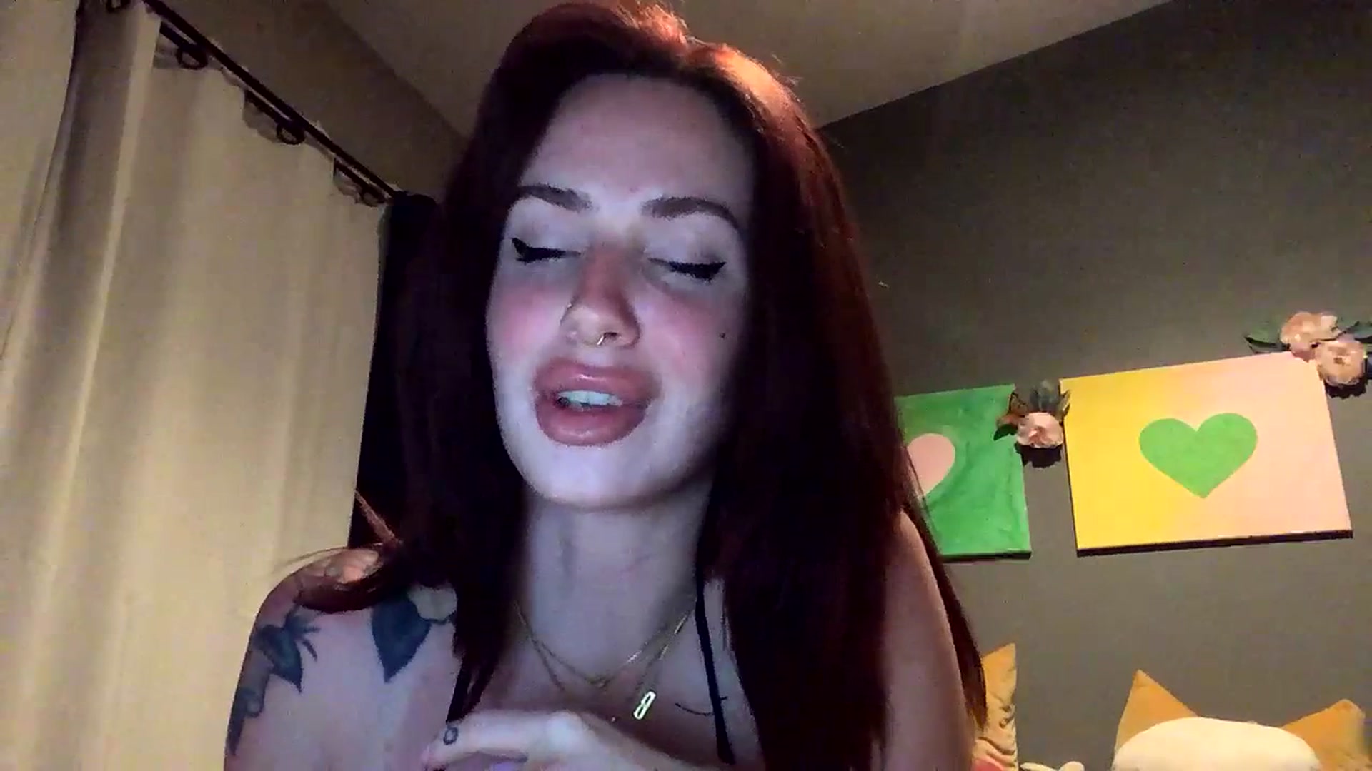 Gallery image thumbnail from Sarah_autumns's myfreecams stream on, 07/07/2023, 06:53 image 14 of 20