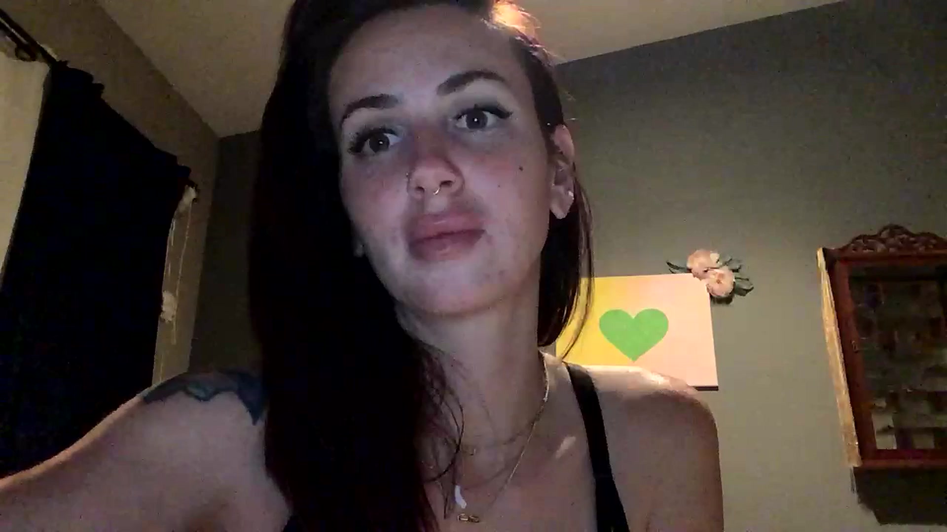 Gallery image thumbnail from Sarah_autumns's myfreecams stream on, 07/14/2023, 10:01 image 1 of 20