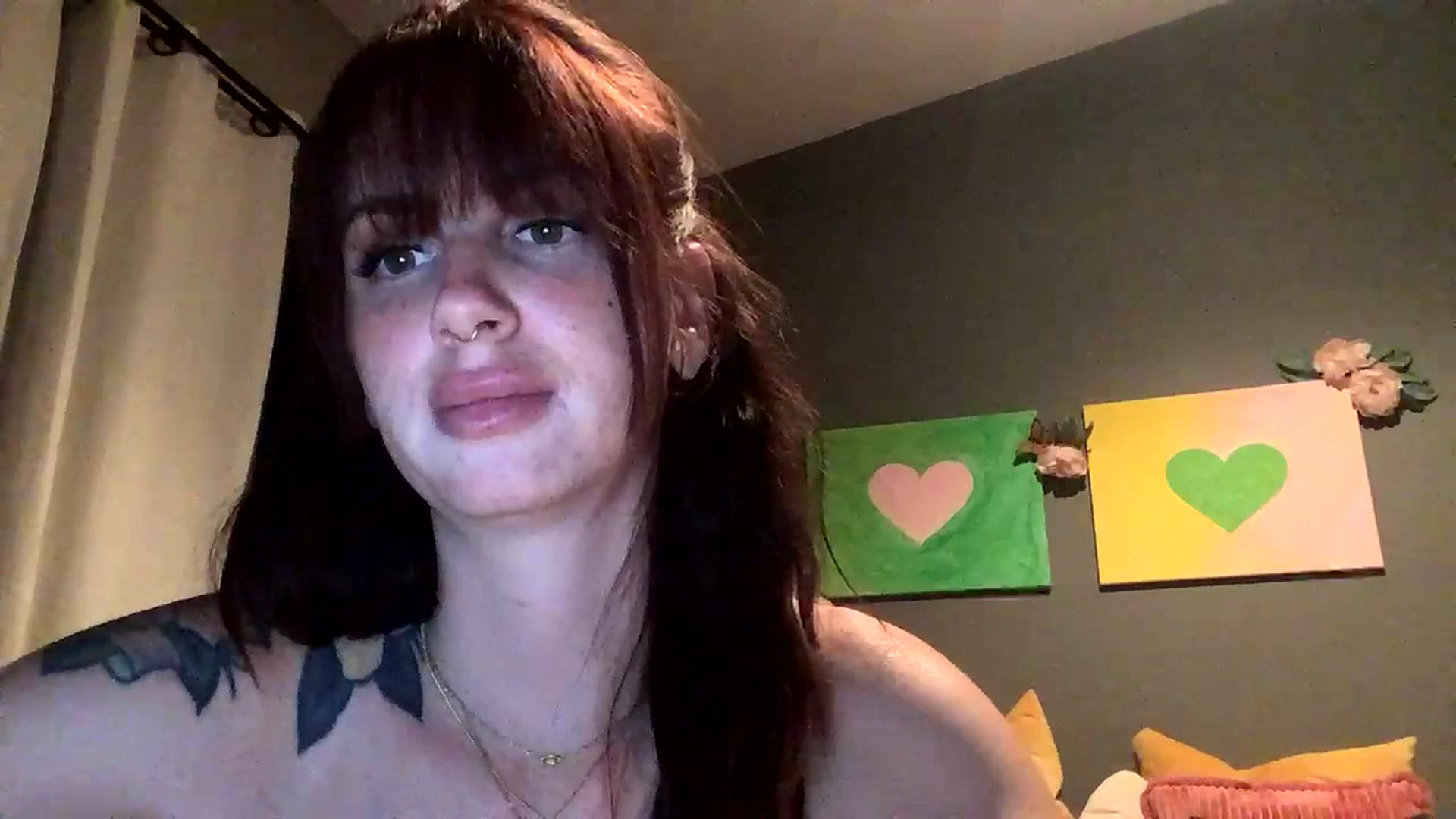 Gallery image thumbnail from Sarah_autumns's myfreecams stream on, 07/16/2023, 08:07 image 15 of 20