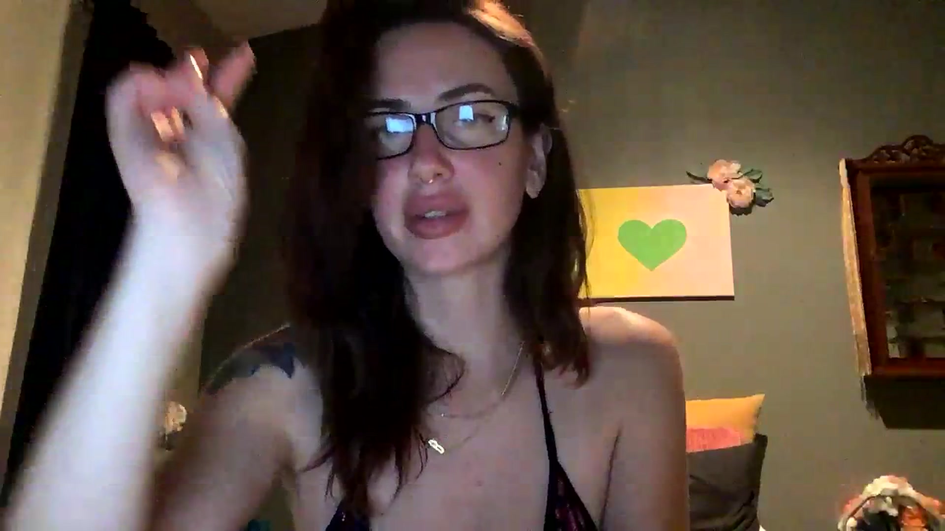Gallery image thumbnail from Sarah_autumns's myfreecams stream on, 08/21/2023, 07:43 image 20 of 20