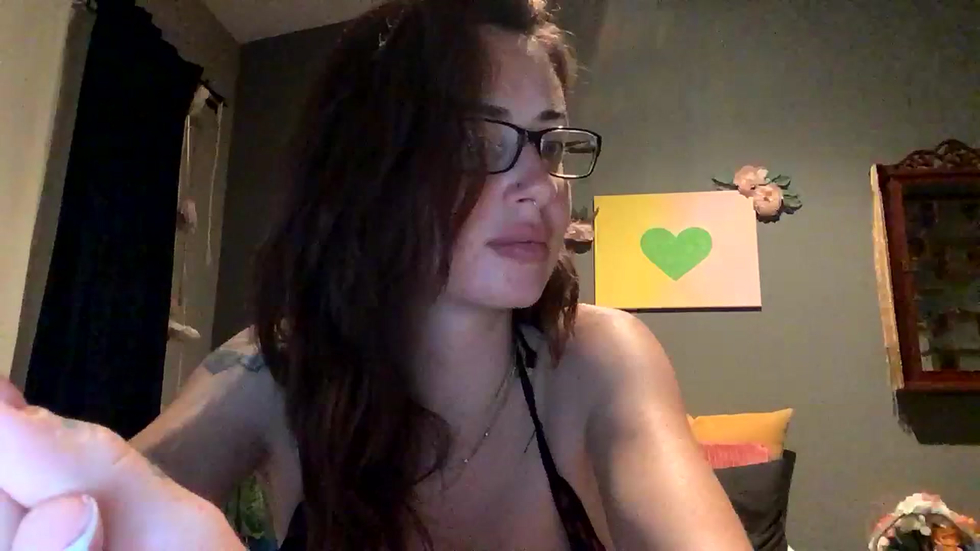 Gallery image thumbnail from Sarah_autumns's myfreecams stream on, 08/21/2023, 07:43 image 13 of 20
