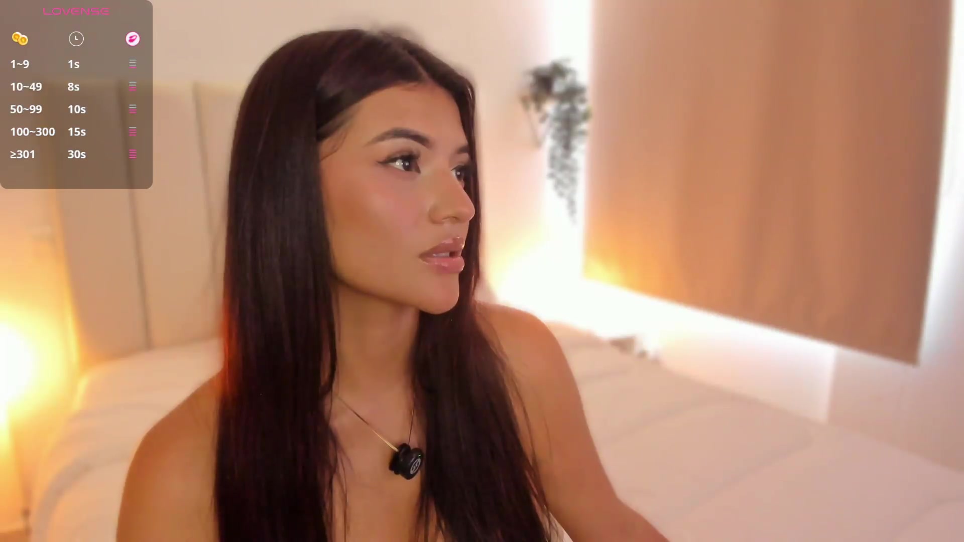 Gallery image thumbnail from Sarah_jacobs's myfreecams stream on, 08/28/2026, 18:43 image 18 of 20