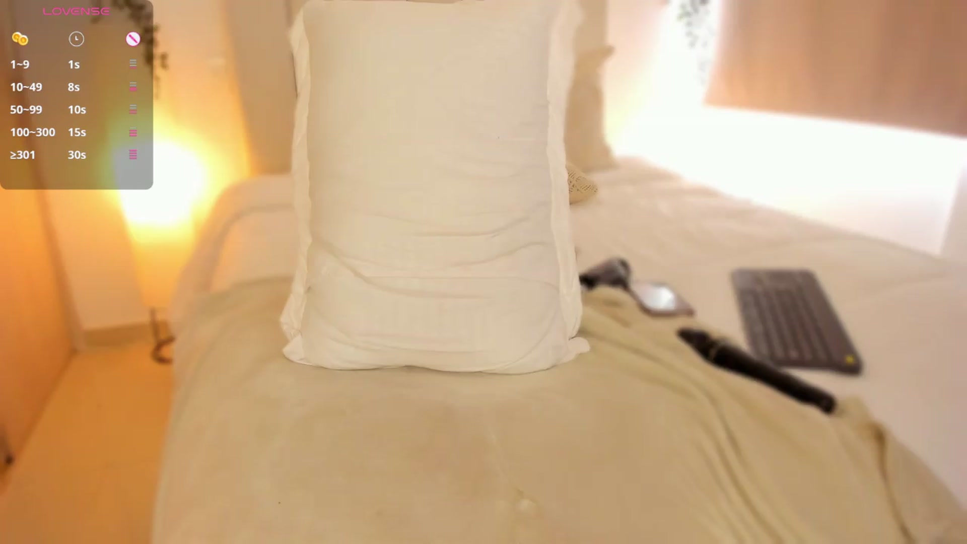 Gallery image thumbnail from Sarah_jacobs's myfreecams stream on, 09/15/2026, 17:26 image 12 of 20
