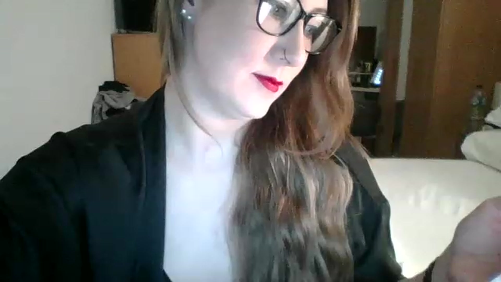 Gallery image thumbnail from Sarahjayne432's myfreecams stream on, 11/28/2022, 19:35 image 11 of 20