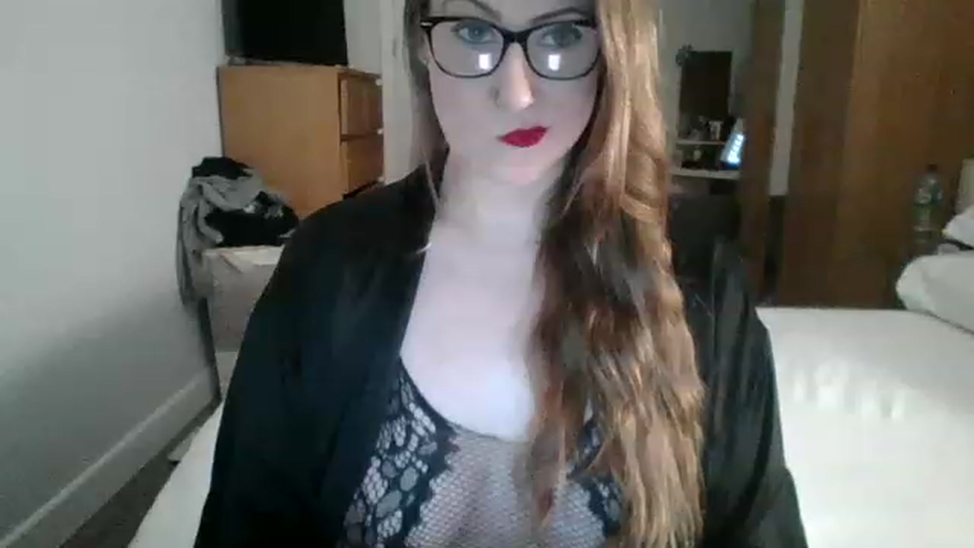 Gallery image thumbnail from Sarahjayne432's myfreecams stream on, 11/28/2022, 19:35 image 7 of 20