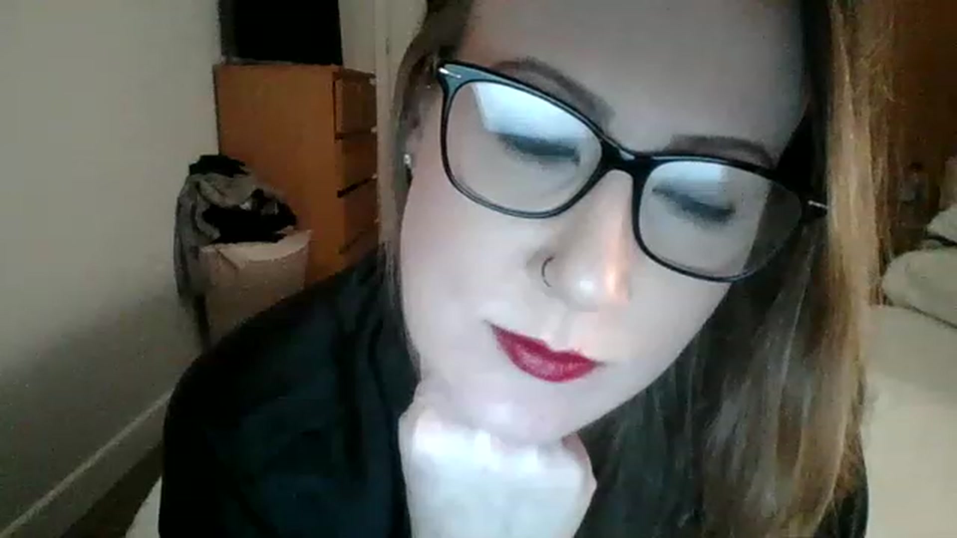 Gallery image thumbnail from Sarahjayne432's myfreecams stream on, 11/28/2022, 19:35 image 19 of 20