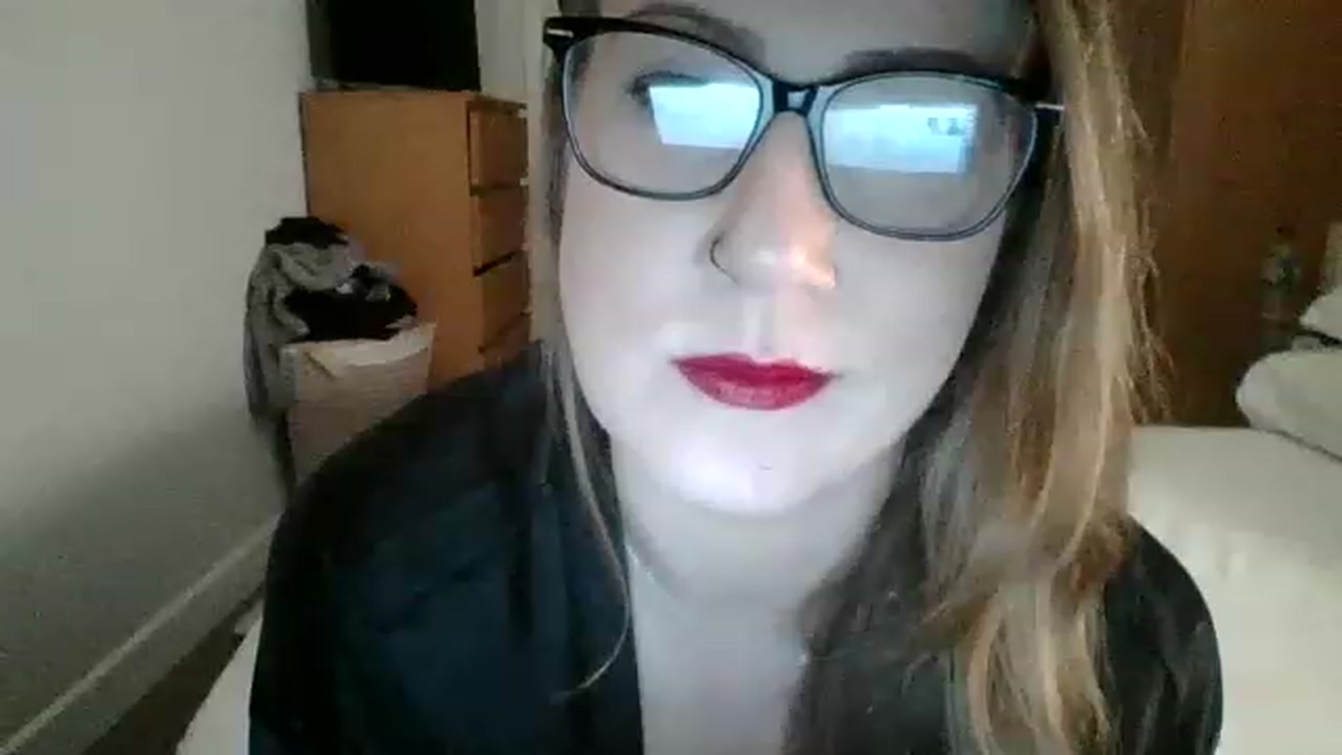 Gallery image thumbnail from Sarahjayne432's myfreecams stream on, 11/28/2022, 19:35 image 20 of 20