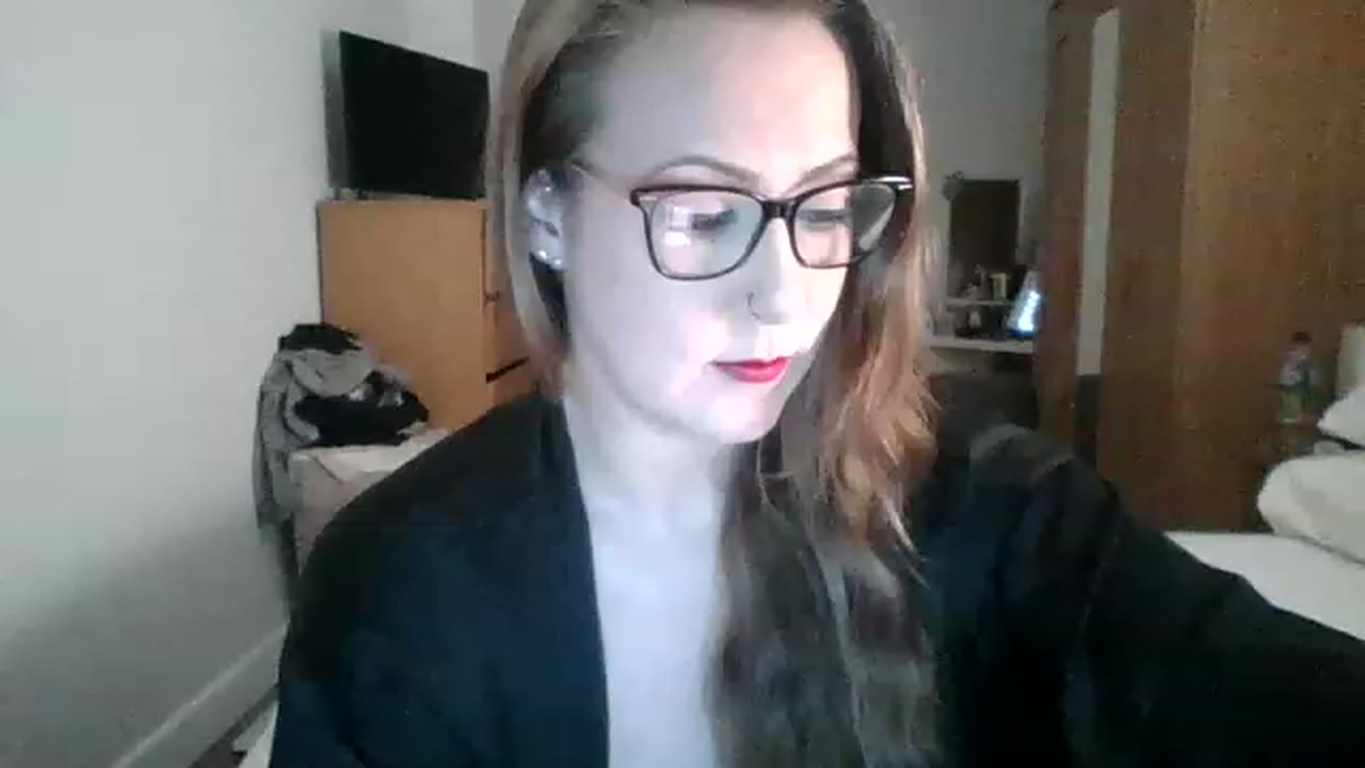 Gallery image thumbnail from Sarahjayne432's myfreecams stream on, 11/28/2022, 19:35 image 1 of 20