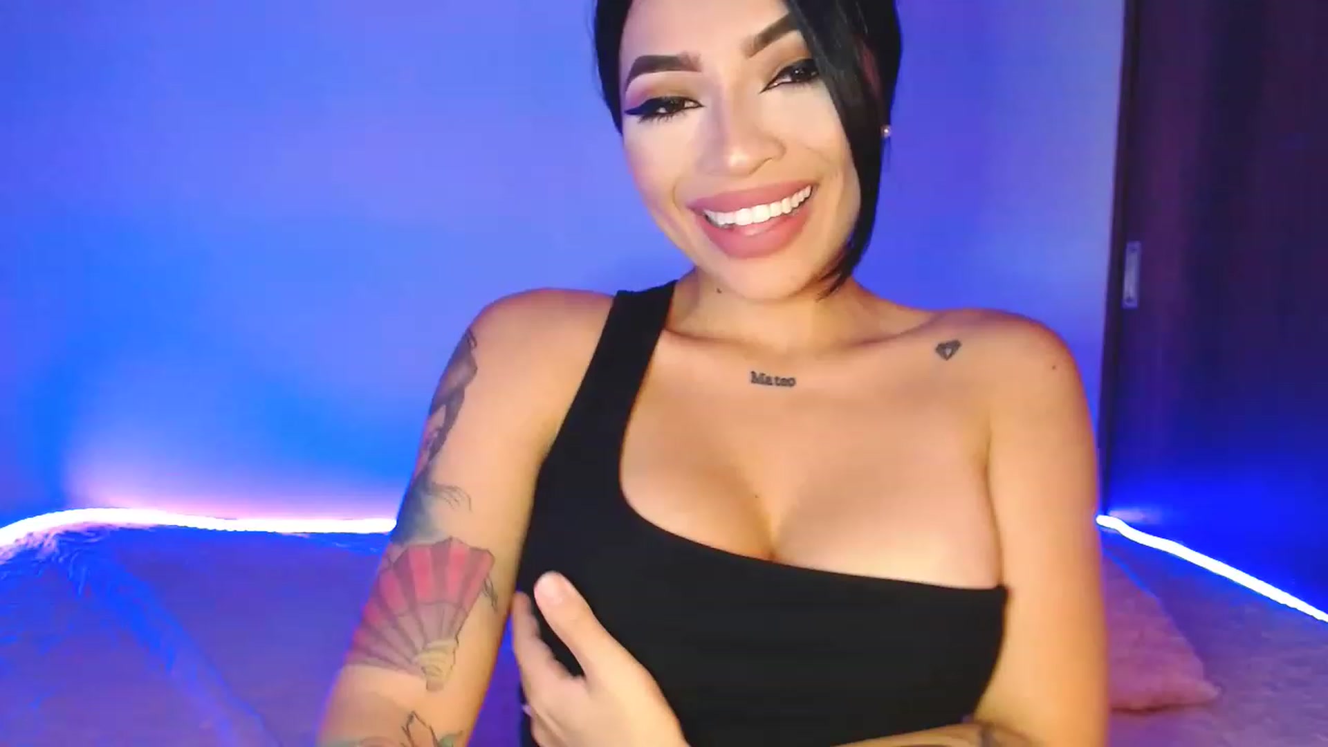 Gallery image thumbnail from Sarahmeyer's myfreecams stream on, 11/27/2022, 03:13 image 1 of 20