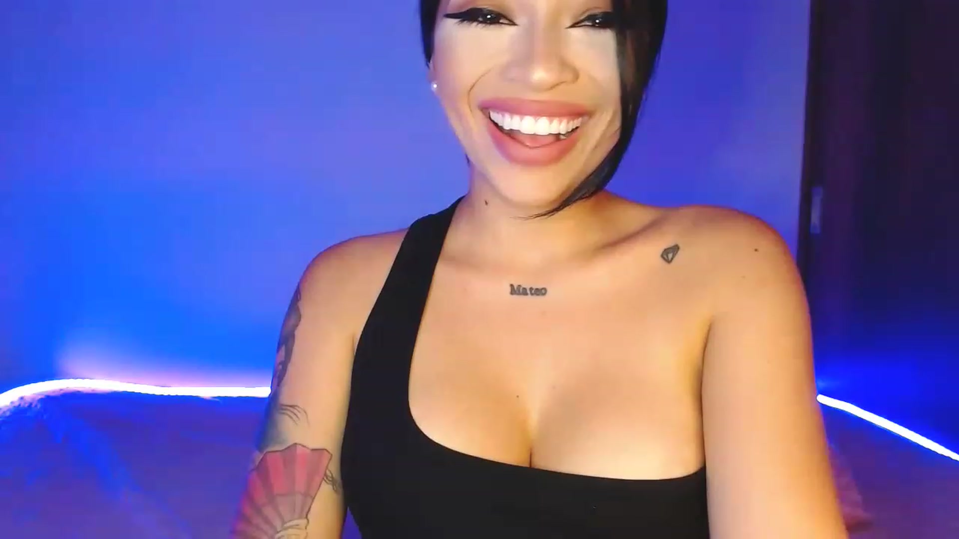Gallery image thumbnail from Sarahmeyer's myfreecams stream on, 11/27/2022, 03:13 image 12 of 20