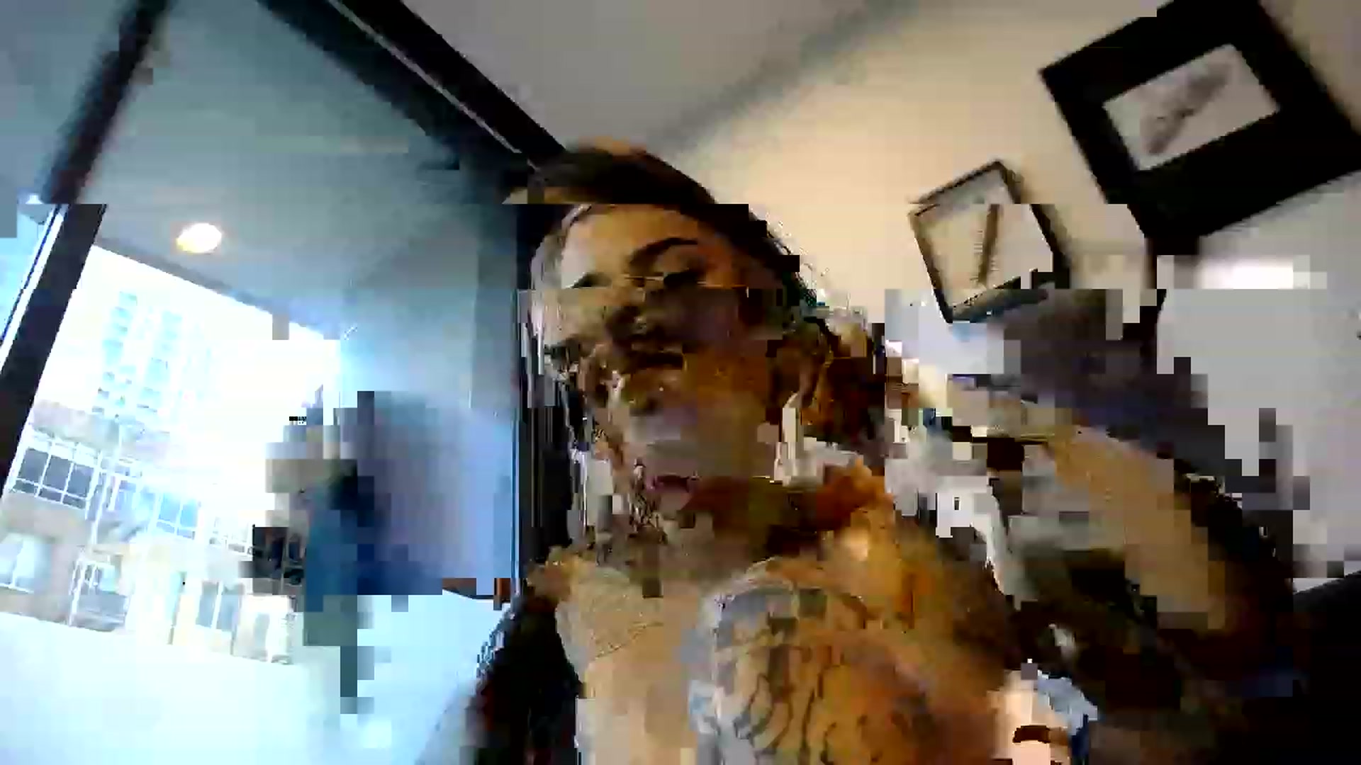 Gallery image thumbnail from Sarahmoonsg's myfreecams stream on, 03/10/2023, 06:40 image 20 of 20