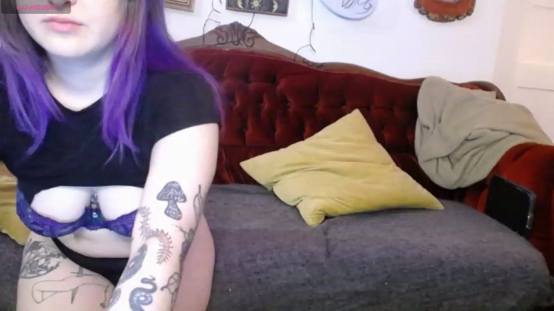 Gallery image thumbnail from Sarahmoonsg's myfreecams stream on, 01/18/2024, 06:55 image 3 of 20