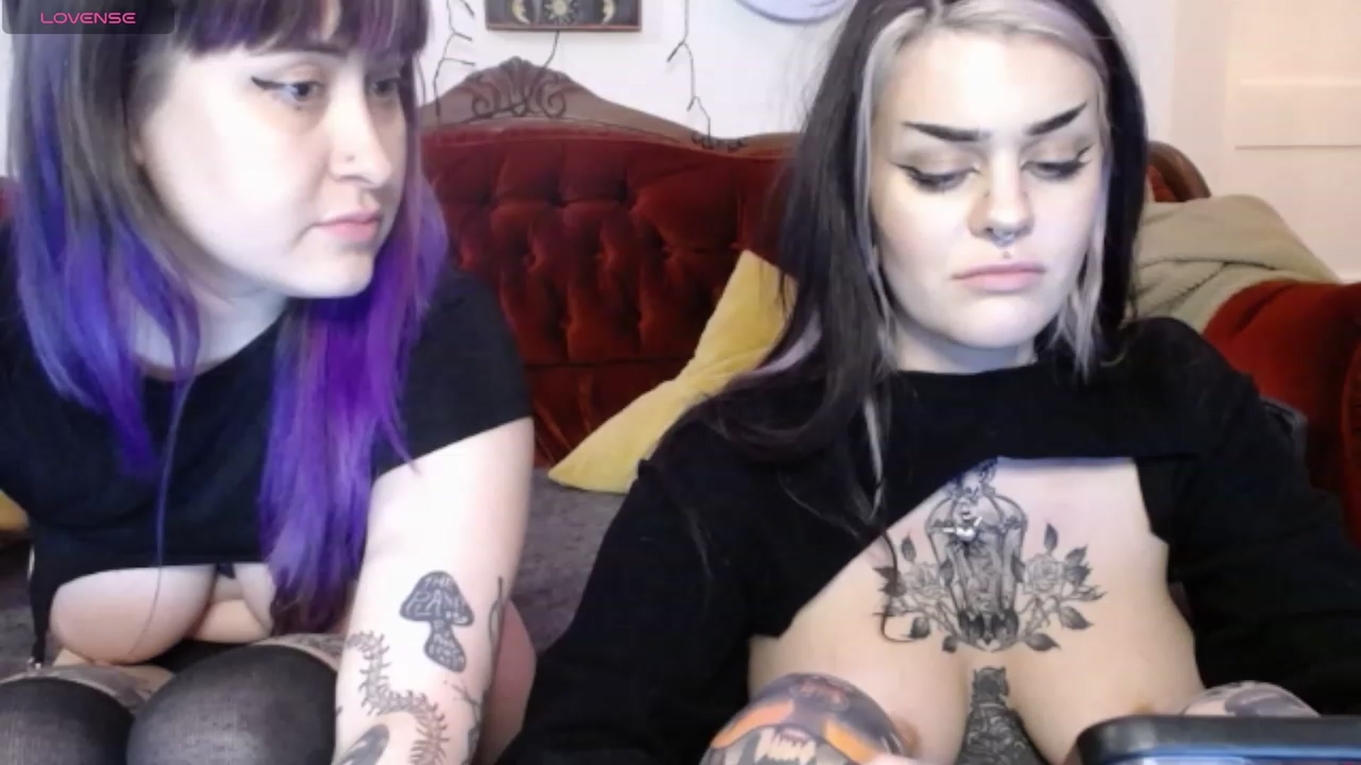 Gallery image thumbnail from Sarahmoonsg's myfreecams stream on, 01/18/2024, 06:55 image 10 of 20