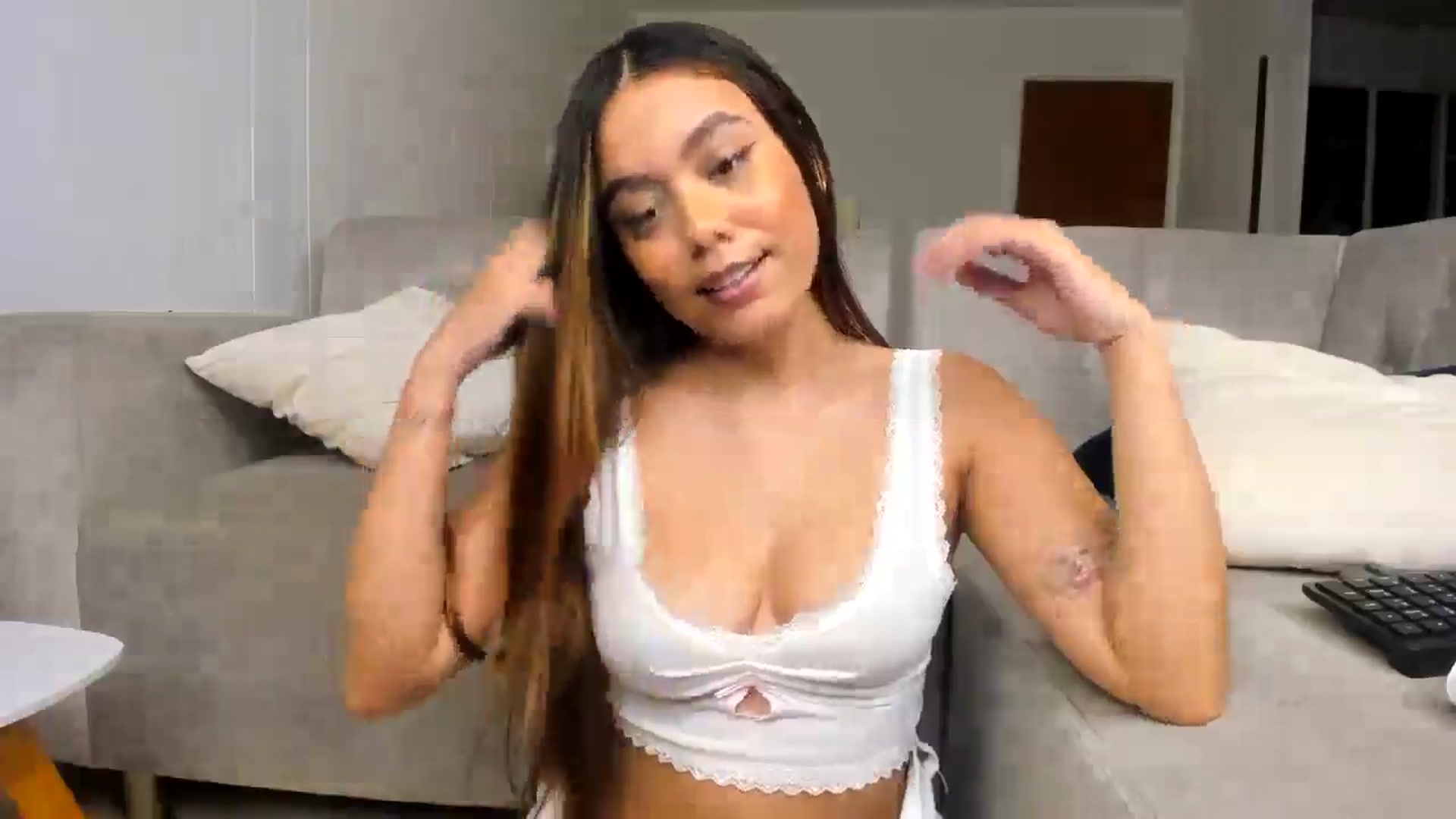 Gallery image thumbnail from Sarahrosse's myfreecams stream on, 07/22/2025, 07:39 image 8 of 20