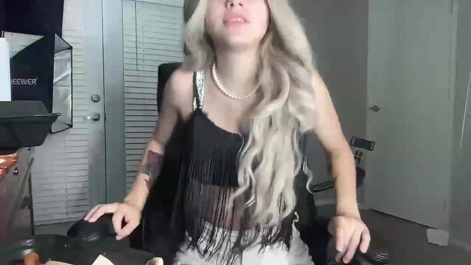 Gallery image thumbnail from Sarahsweets18's myfreecams stream on, 07/12/2023, 04:08 image 20 of 20