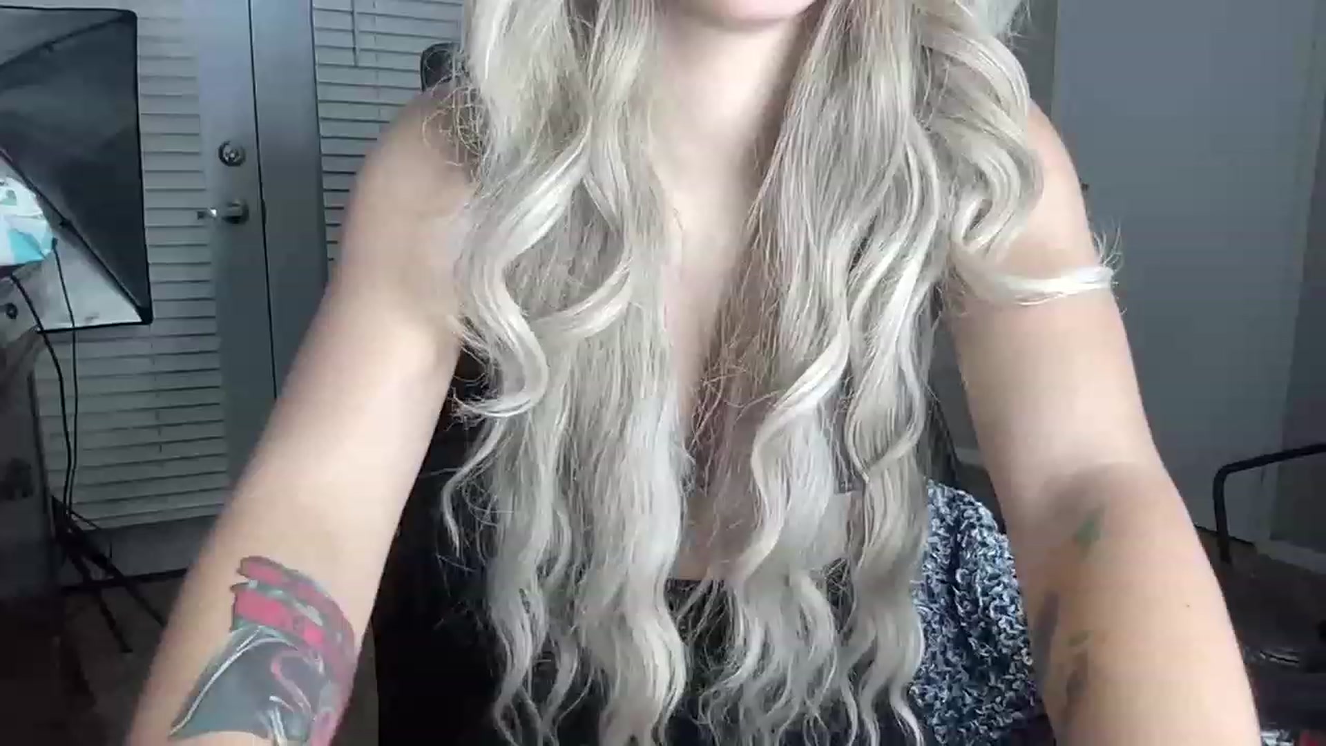 Gallery image thumbnail from Sarahsweets18's myfreecams stream on, 07/26/2023, 07:26 image 3 of 20