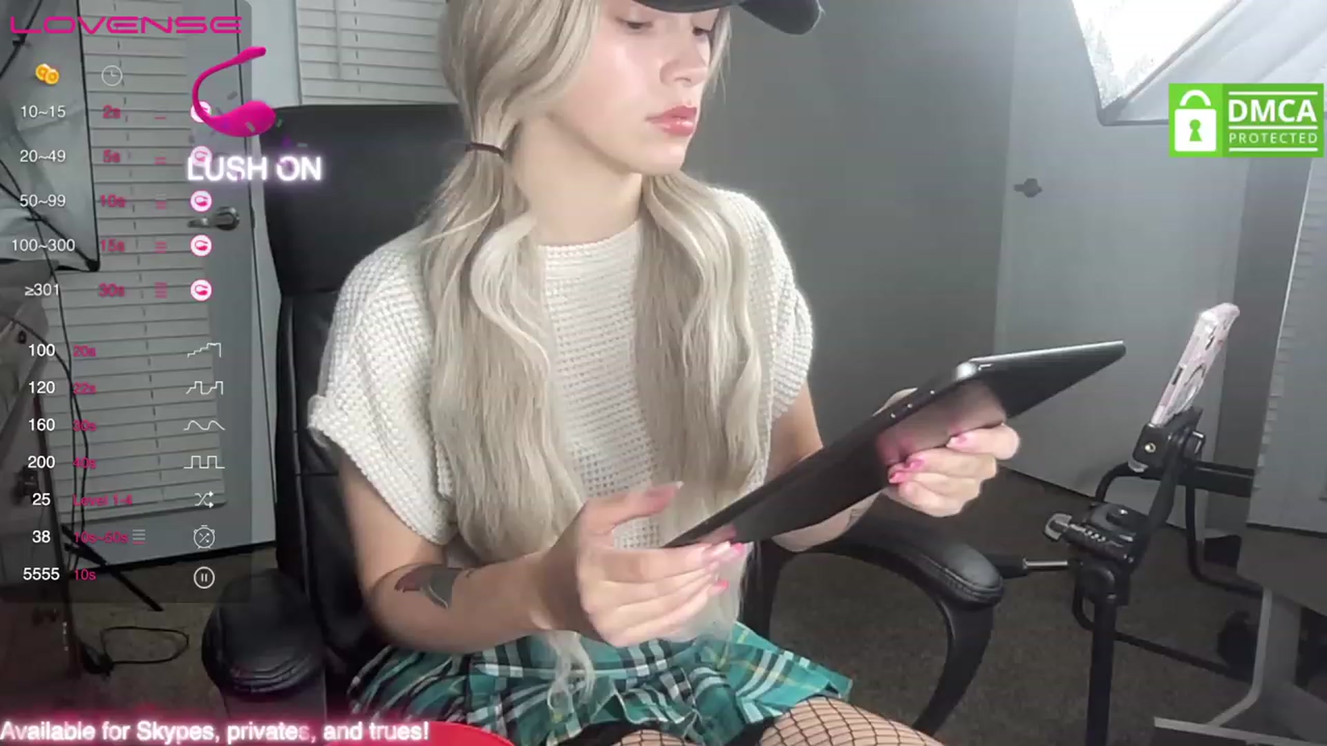 Gallery image thumbnail from Sarahsweets18's myfreecams stream on, 08/15/2023, 04:58 image 11 of 20