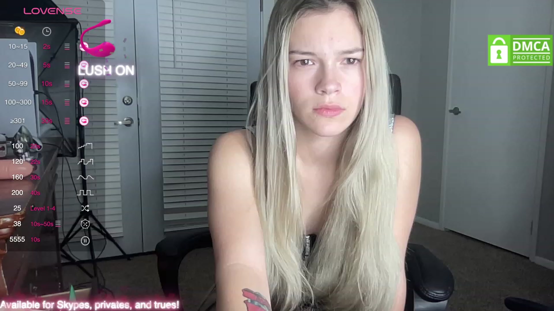 Gallery image thumbnail from Sarahsweets18's myfreecams stream on, 08/27/2023, 03:59 image 1 of 20