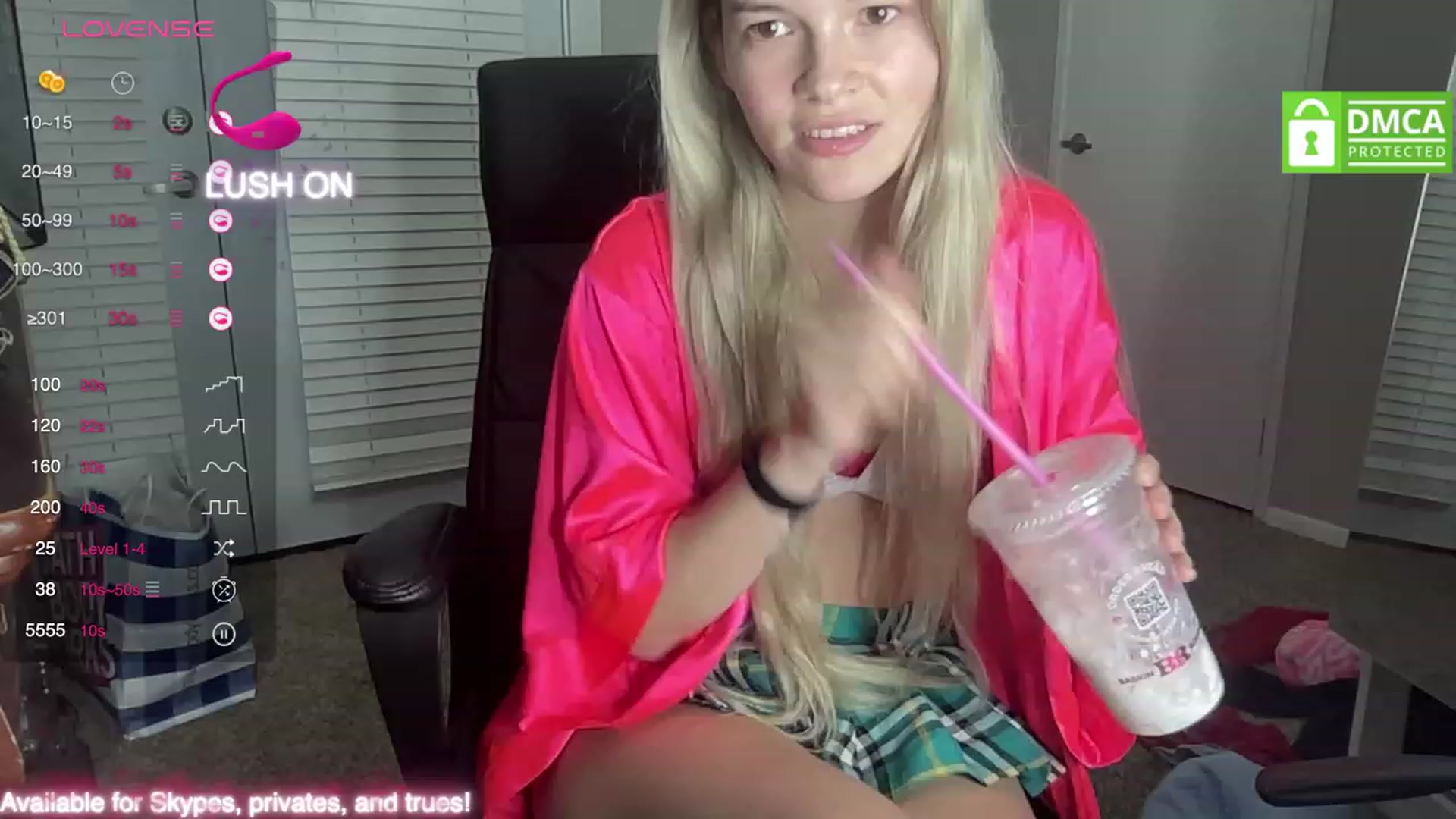 Gallery image thumbnail from Sarahsweets18's myfreecams stream on, 09/05/2023, 05:10 image 7 of 20
