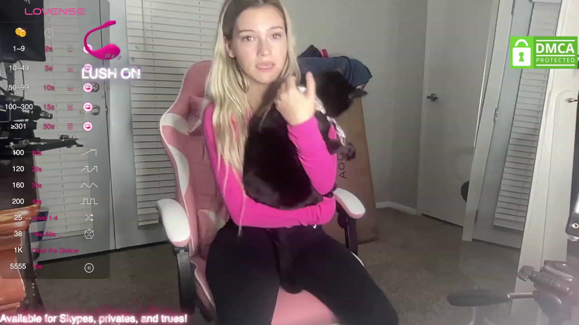 Gallery image thumbnail from Sarahsweets18's myfreecams stream on, 09/17/2023, 04:29 image 5 of 20