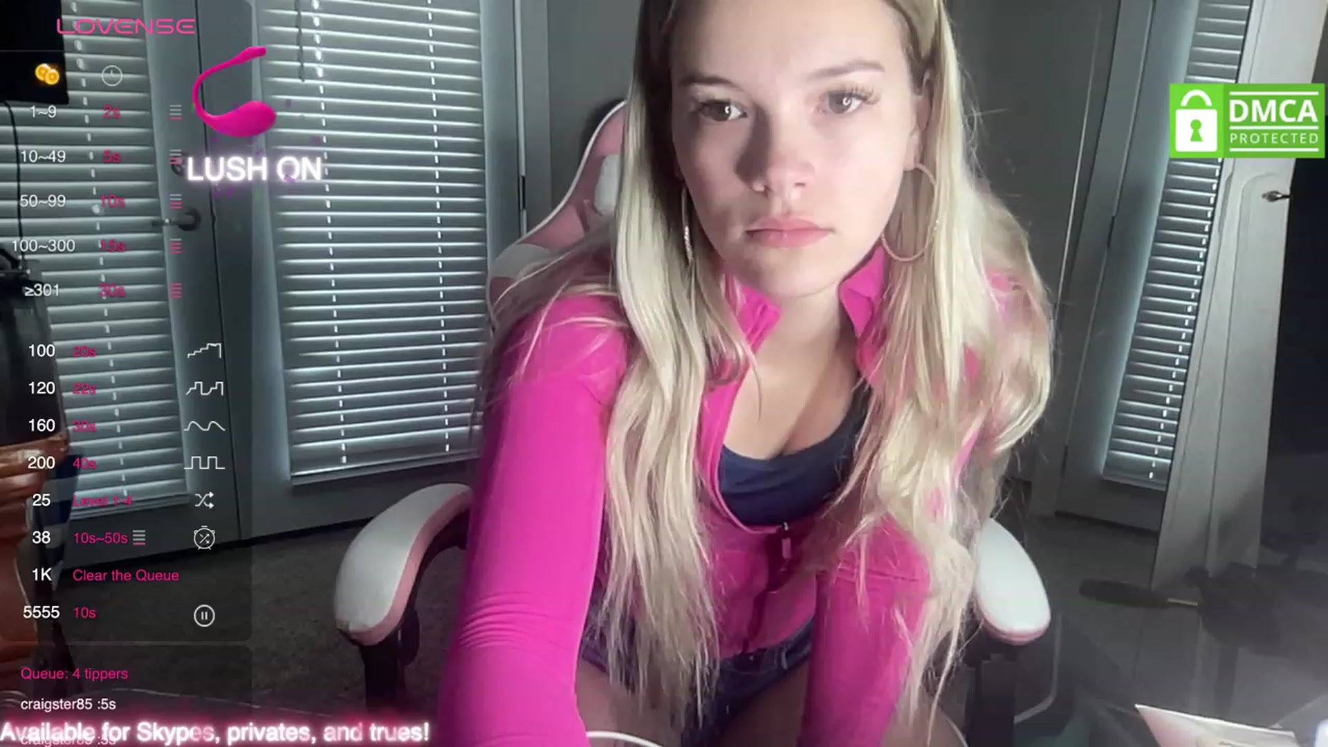 Gallery image thumbnail from Sarahsweets18's myfreecams stream on, 09/17/2023, 18:05 image 20 of 20