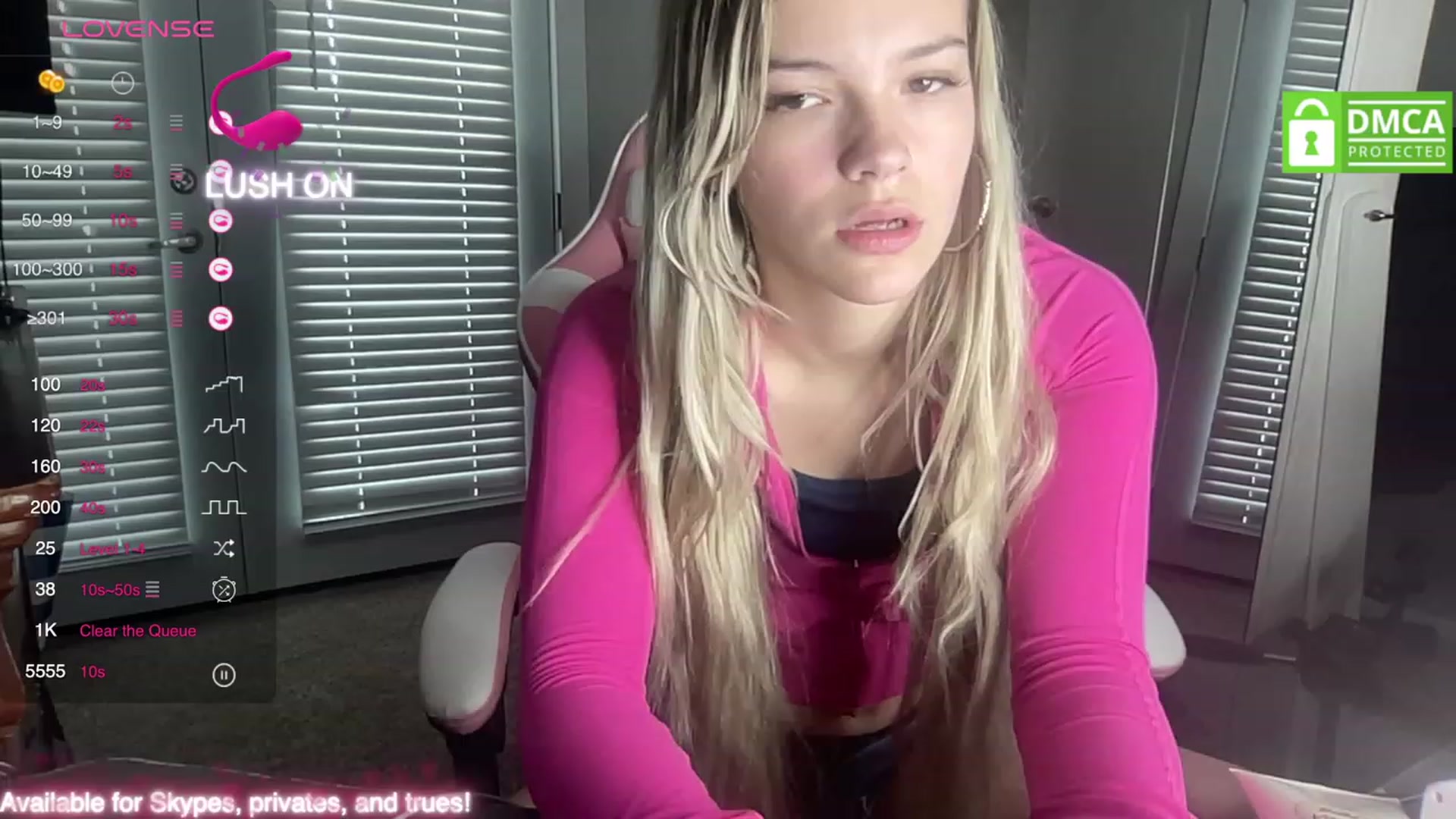 Gallery image thumbnail from Sarahsweets18's myfreecams stream on, 09/17/2023, 18:39 image 13 of 20