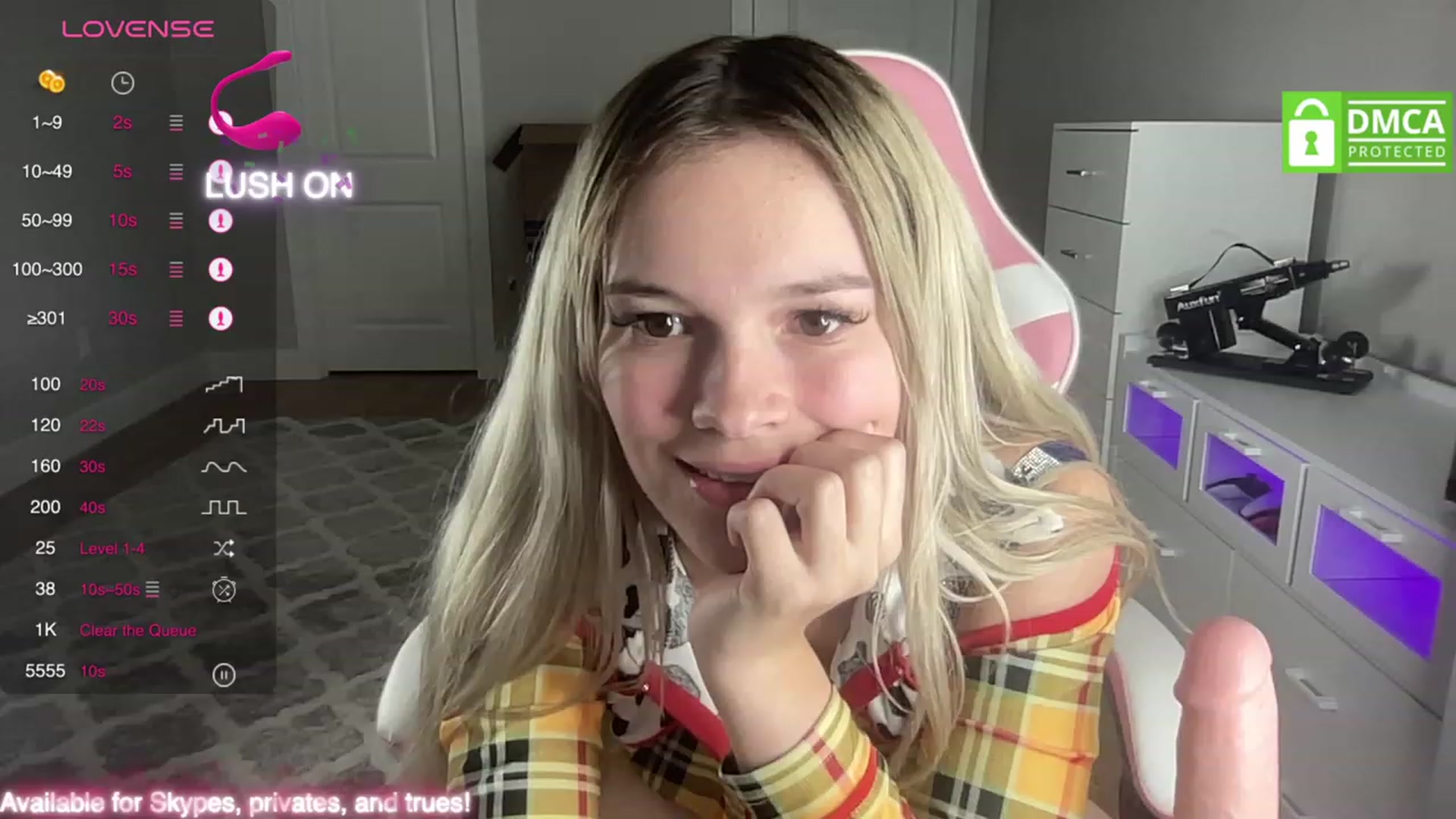Gallery image thumbnail from Sarahsweets18's myfreecams stream on, 10/01/2023, 05:21 image 2 of 20