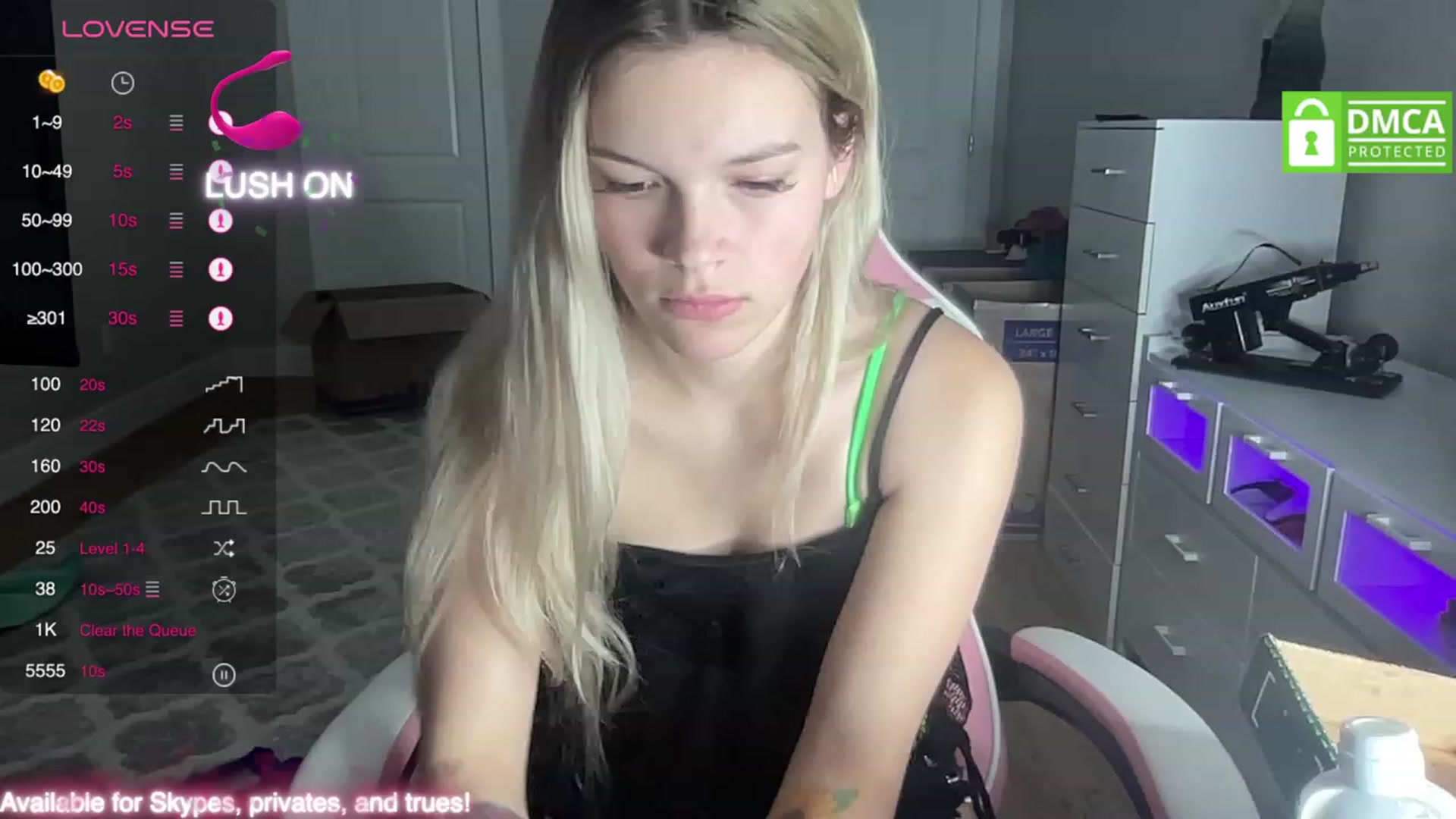 Gallery image thumbnail from Sarahsweets18's myfreecams stream on, 10/04/2023, 06:05 image 14 of 20