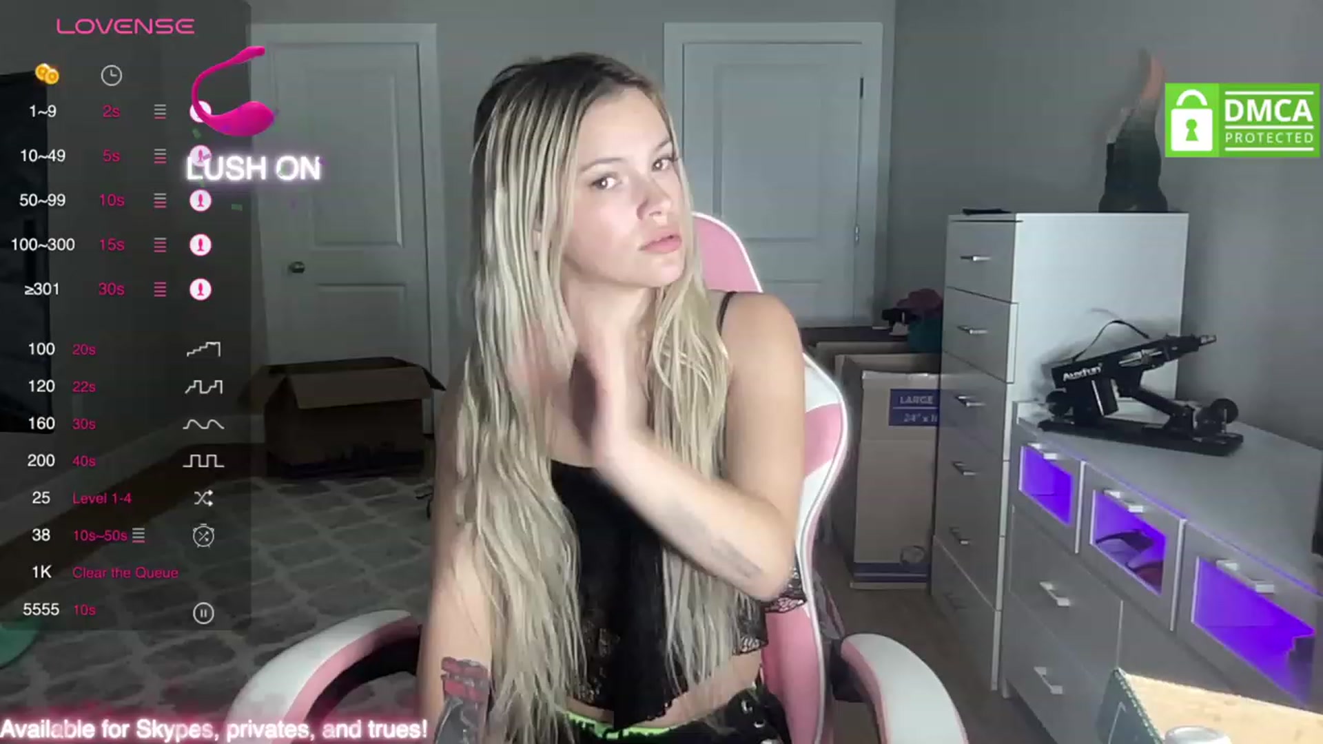 Gallery image thumbnail from Sarahsweets18's myfreecams stream on, 10/04/2023, 06:05 image 8 of 20