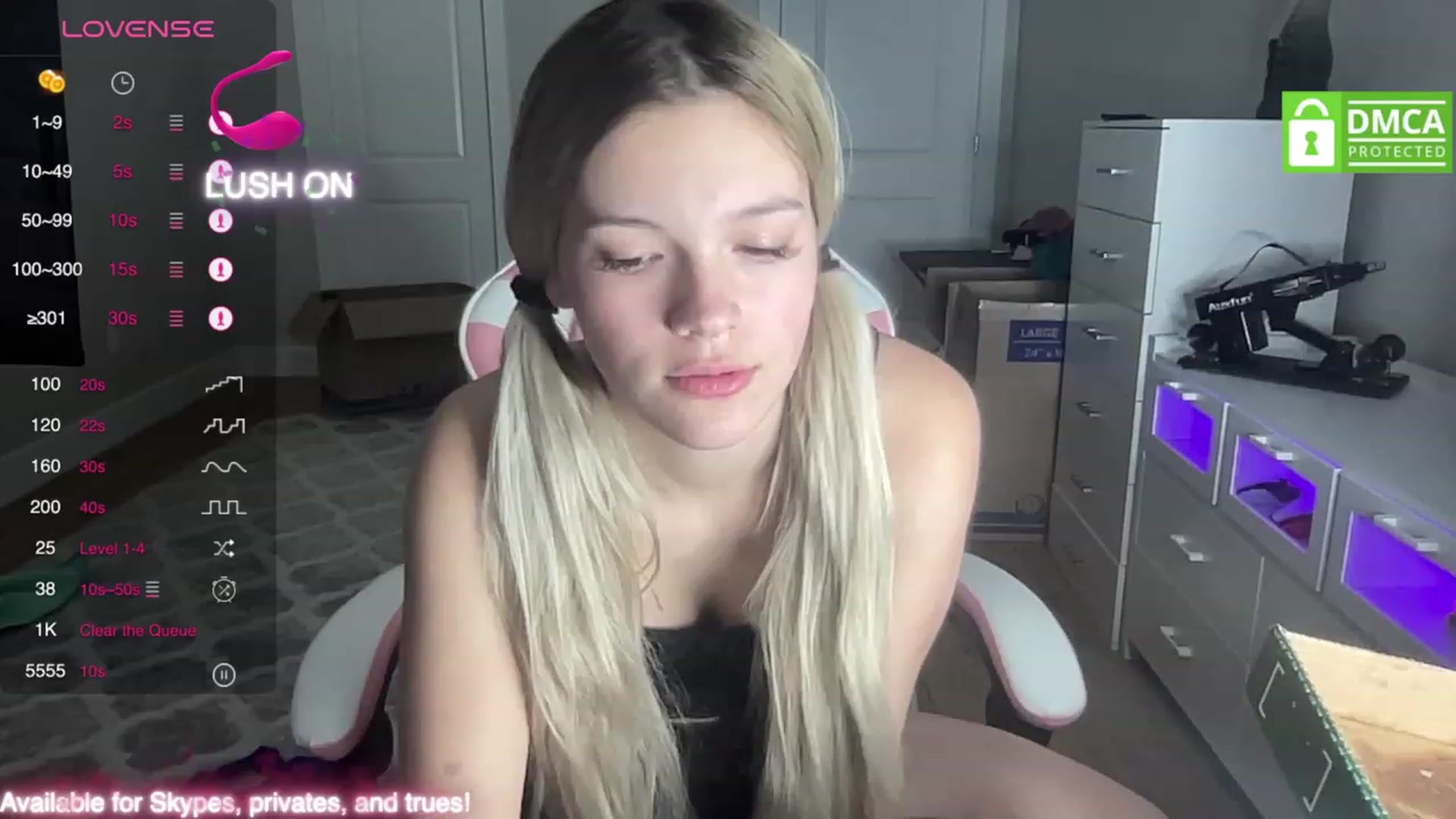 Gallery image thumbnail from Sarahsweets18's myfreecams stream on, 10/04/2023, 06:05 image 20 of 20