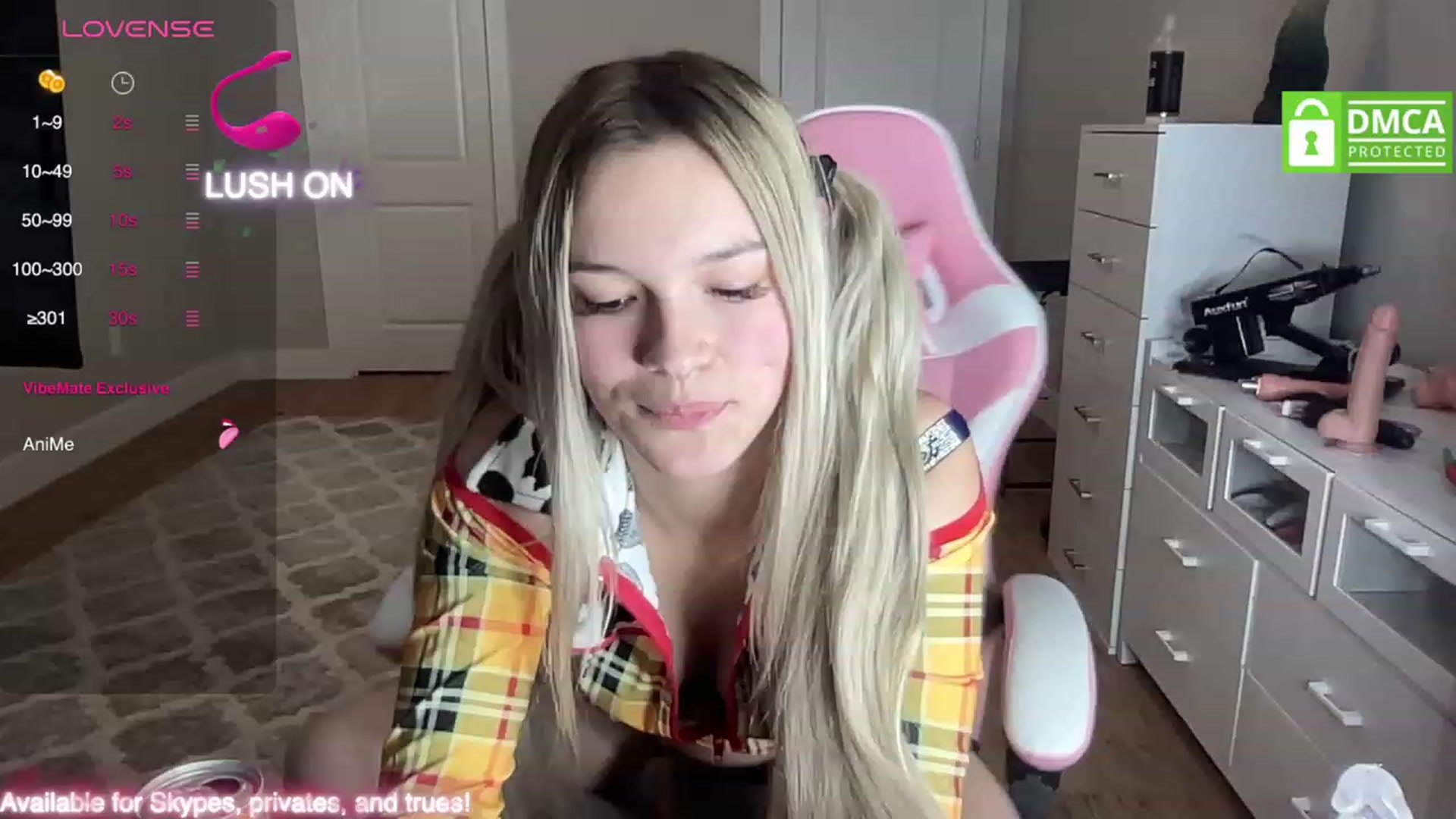 Gallery image thumbnail from Sarahsweets18's myfreecams stream on, 10/05/2023, 05:52 image 5 of 20