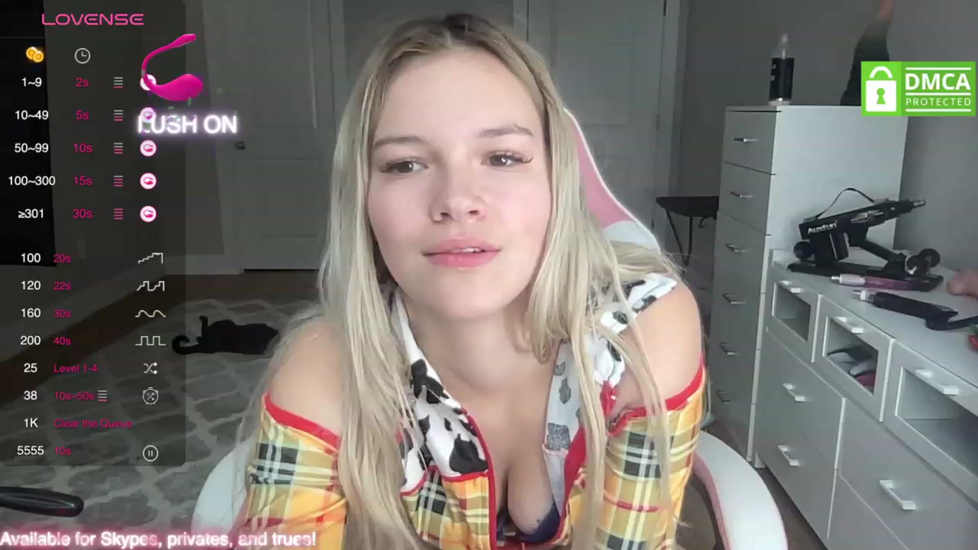Gallery image thumbnail from Sarahsweets18's myfreecams stream on, 10/05/2023, 18:41 image 13 of 20