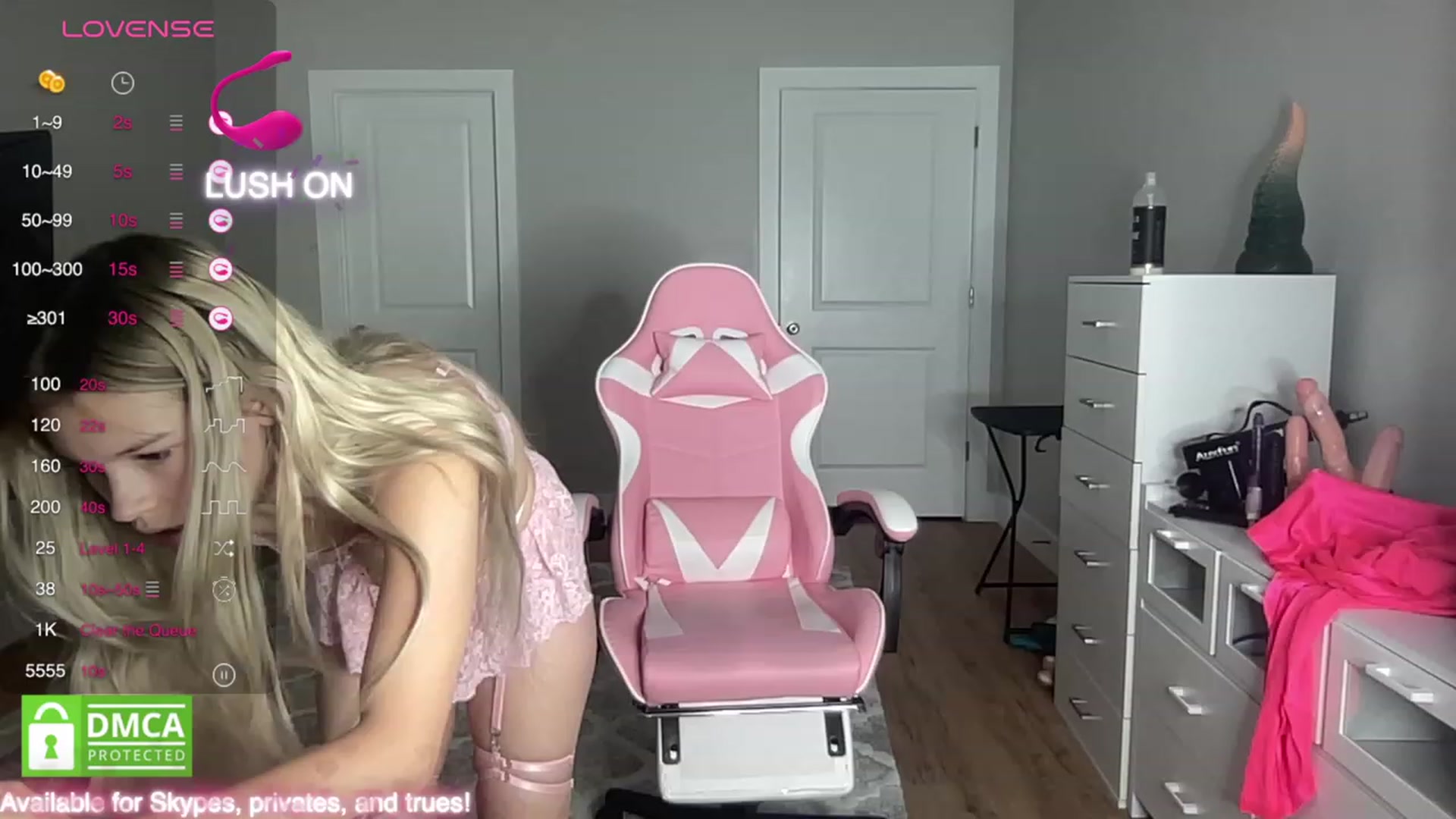 Gallery image thumbnail from Sarahsweets18's myfreecams stream on, 10/06/2023, 01:51 image 18 of 20