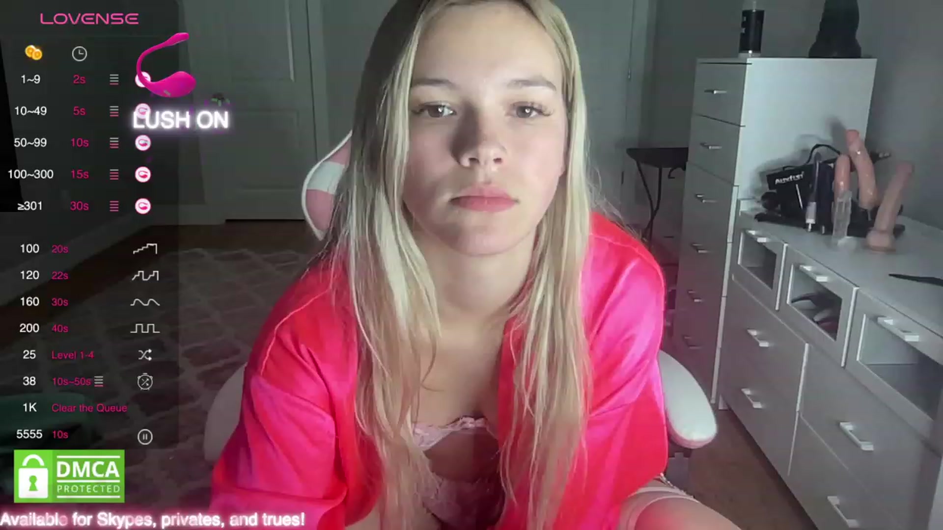 Gallery image thumbnail from Sarahsweets18's myfreecams stream on, 10/06/2023, 01:51 image 12 of 20