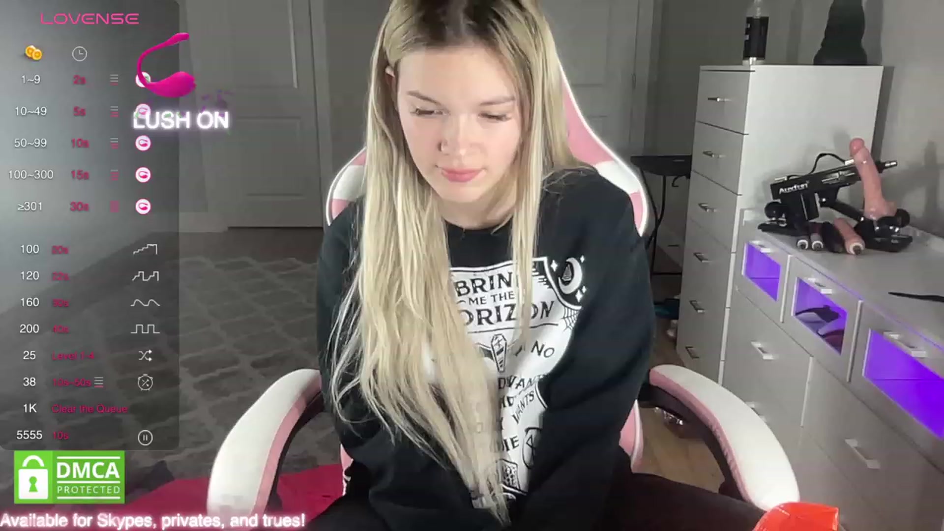 Gallery image thumbnail from Sarahsweets18's myfreecams stream on, 10/06/2023, 07:18 image 16 of 20