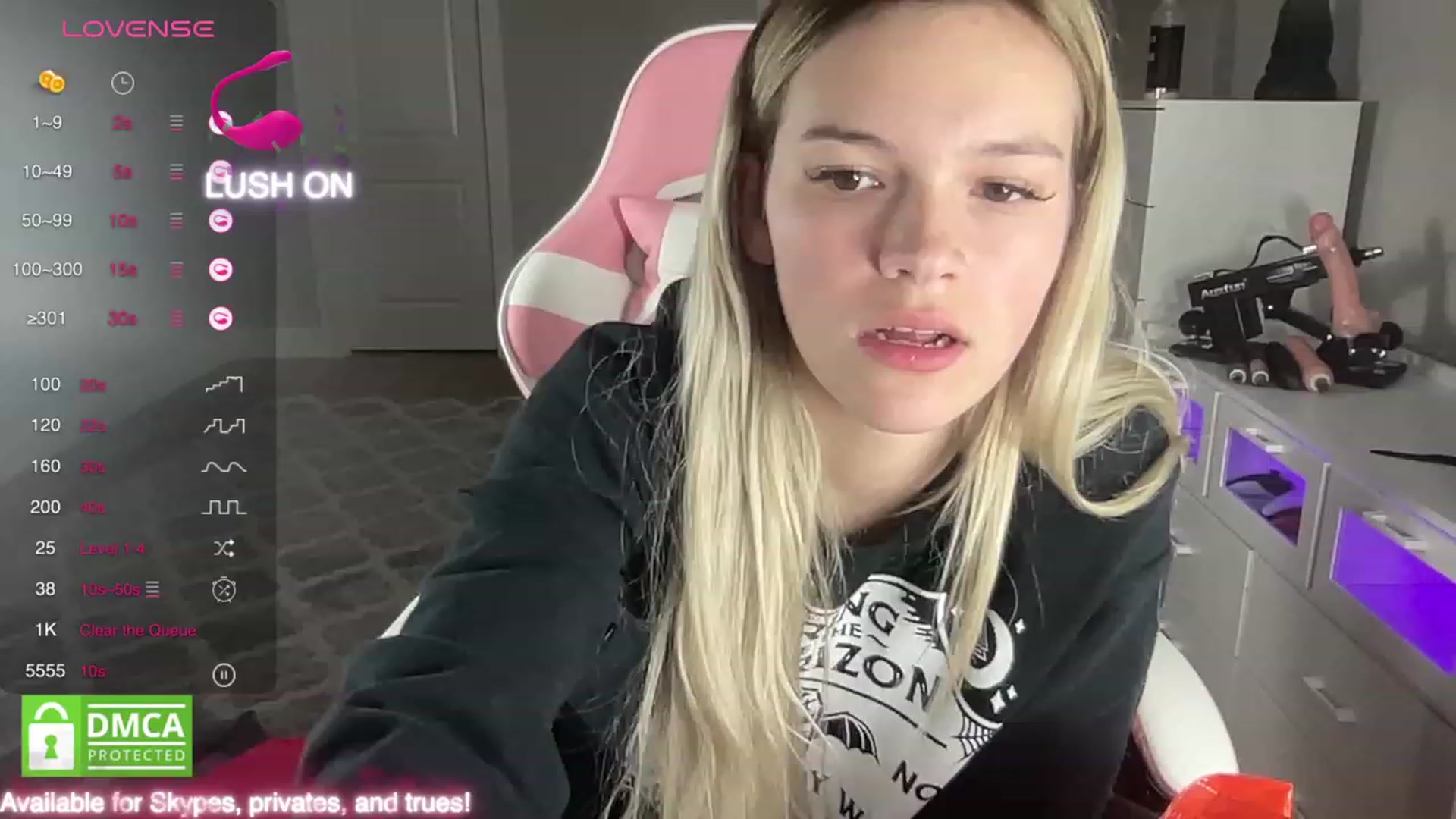 Gallery image thumbnail from Sarahsweets18's myfreecams stream on, 10/06/2023, 07:18 image 17 of 20
