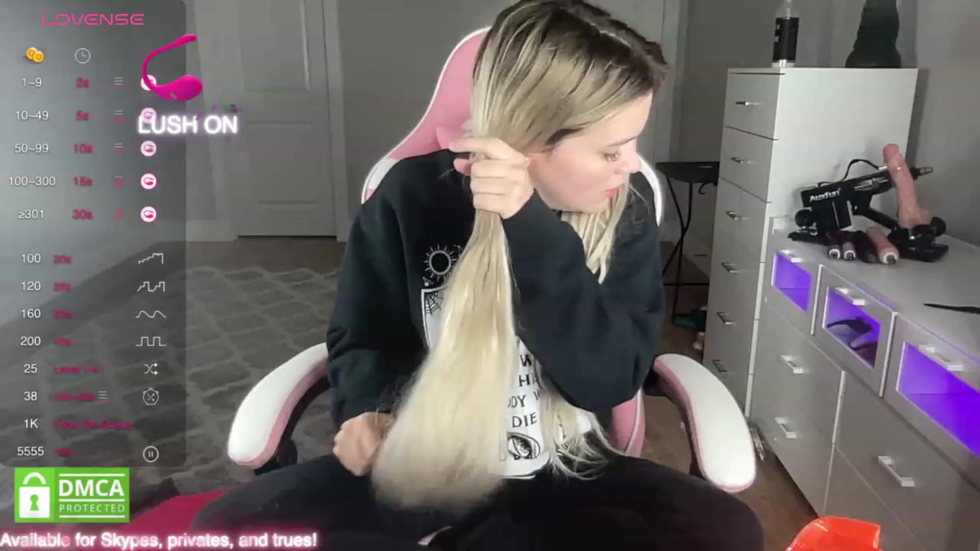 Gallery image thumbnail from Sarahsweets18's myfreecams stream on, 10/06/2023, 07:18 image 9 of 20