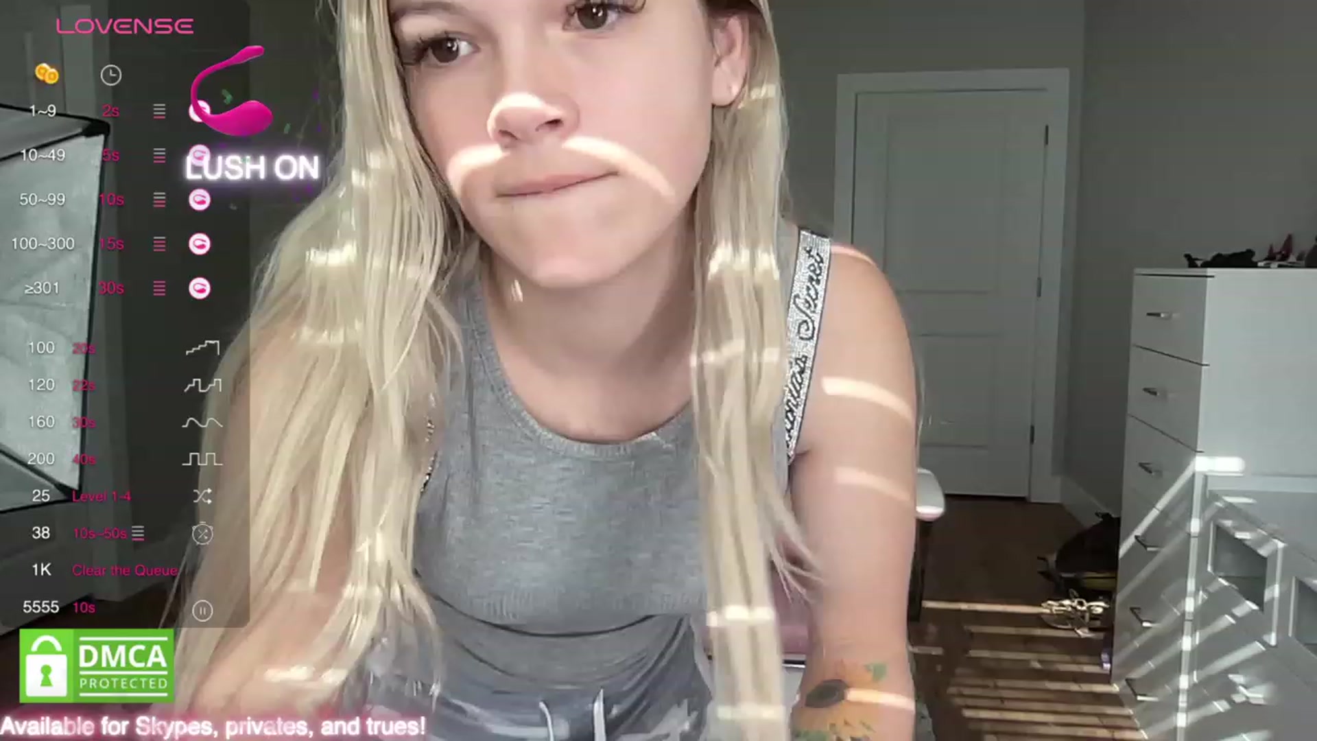 Gallery image thumbnail from Sarahsweets18's myfreecams stream on, 10/10/2023, 15:11 image 9 of 20