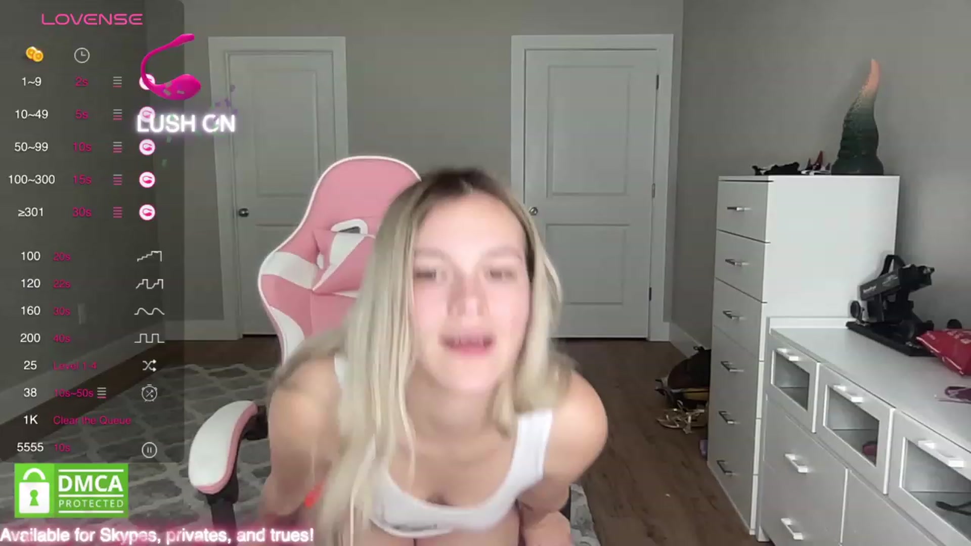 Gallery image thumbnail from Sarahsweets18's myfreecams stream on, 10/10/2023, 17:33 image 14 of 20