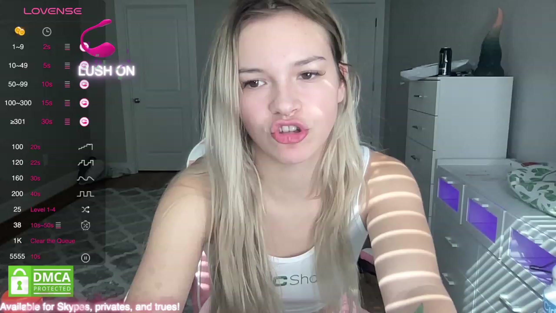Gallery image thumbnail from Sarahsweets18's myfreecams stream on, 10/14/2023, 16:20 image 4 of 20