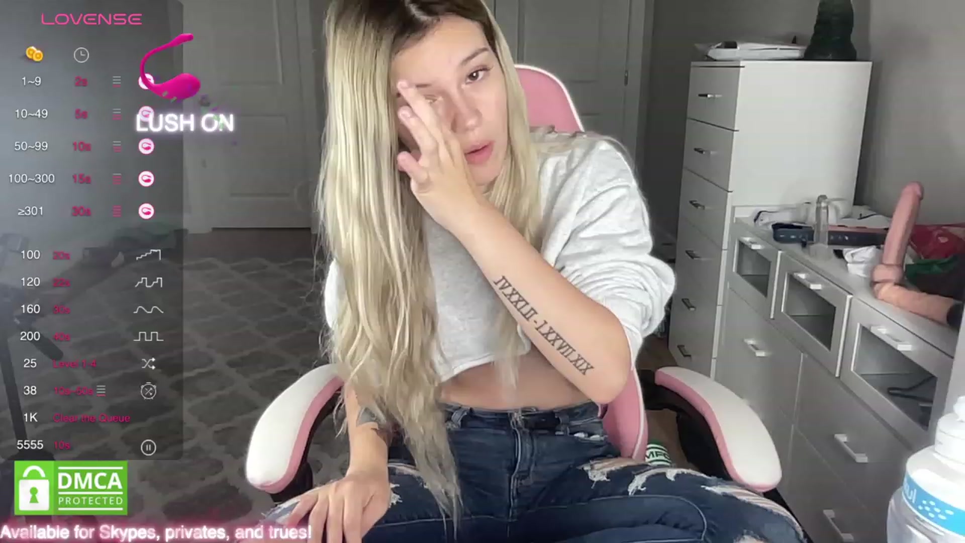 Gallery image thumbnail from Sarahsweets18's myfreecams stream on, 10/16/2023, 13:53 image 5 of 20