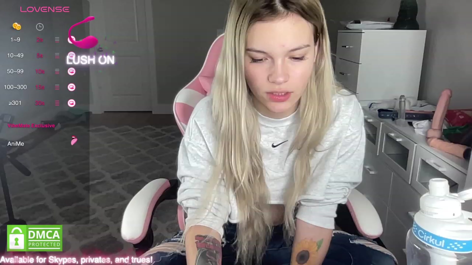 Gallery image thumbnail from Sarahsweets18's myfreecams stream on, 10/16/2023, 13:53 image 3 of 20